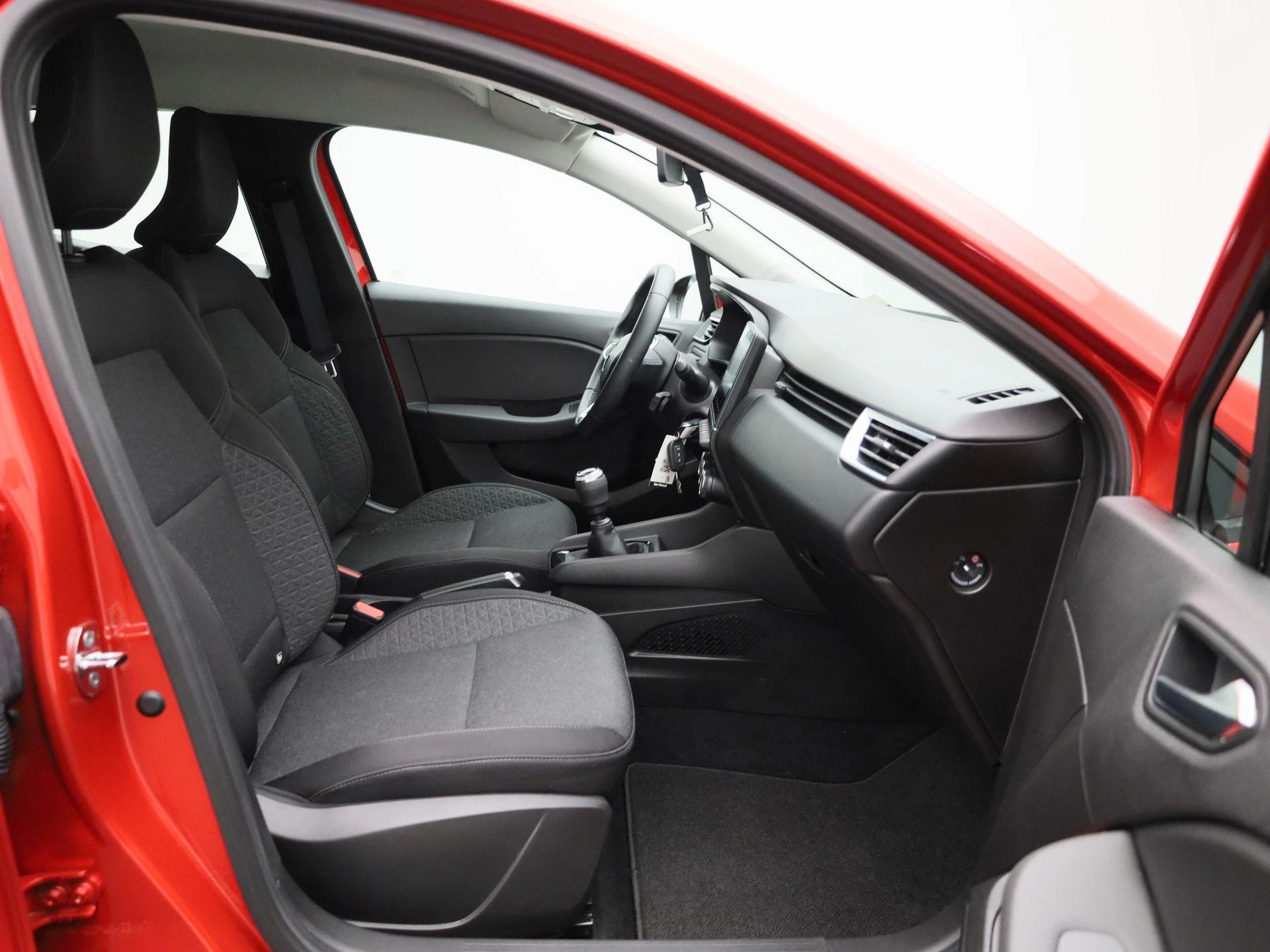 Renault-Clio-image-29