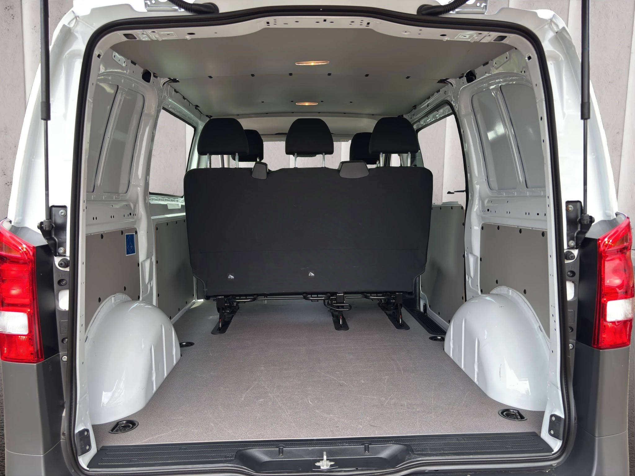 Mercedes-Benz Vito Mixto 114 CDI RWD
