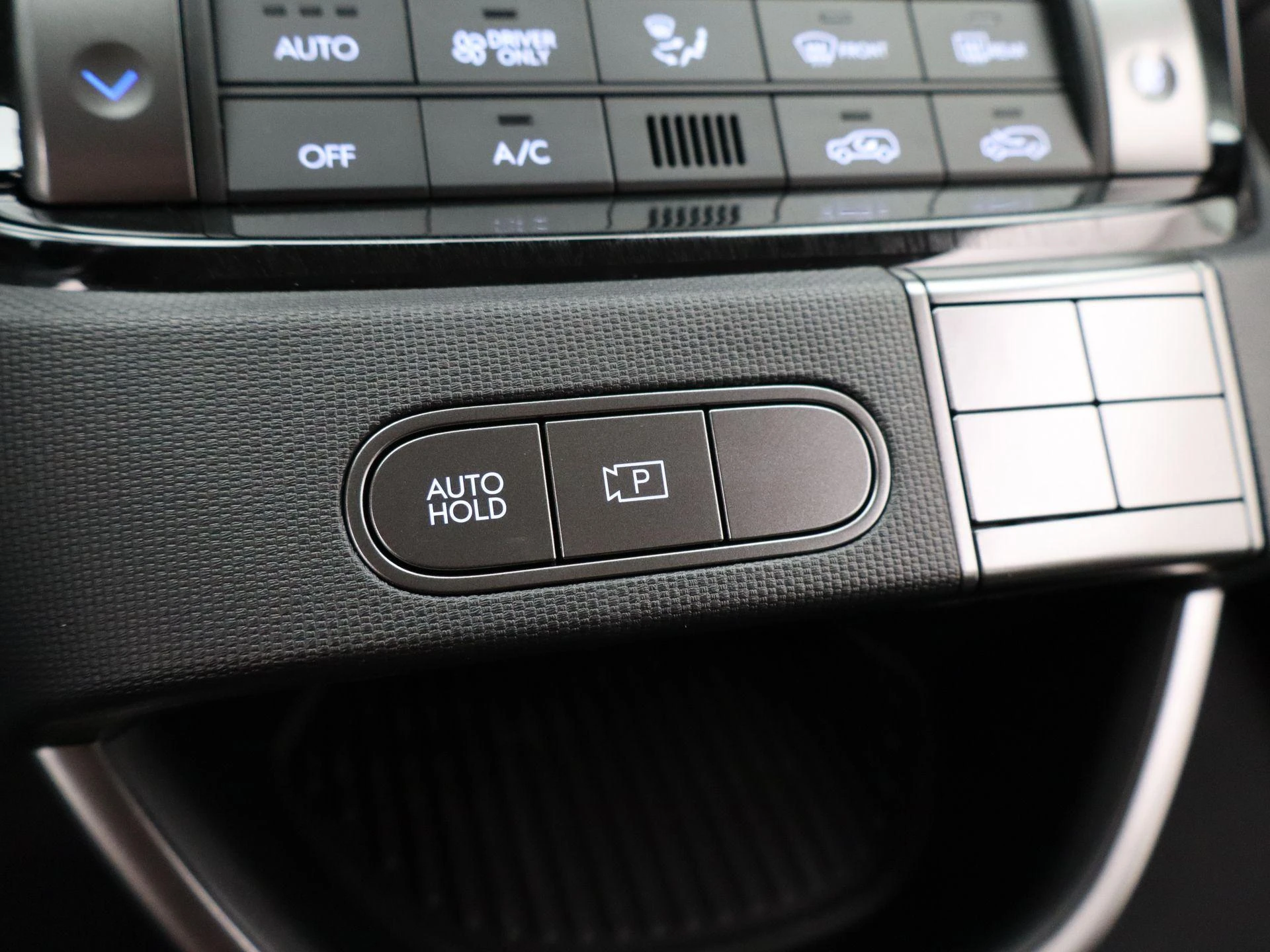 Hyundai-Inster-image-21