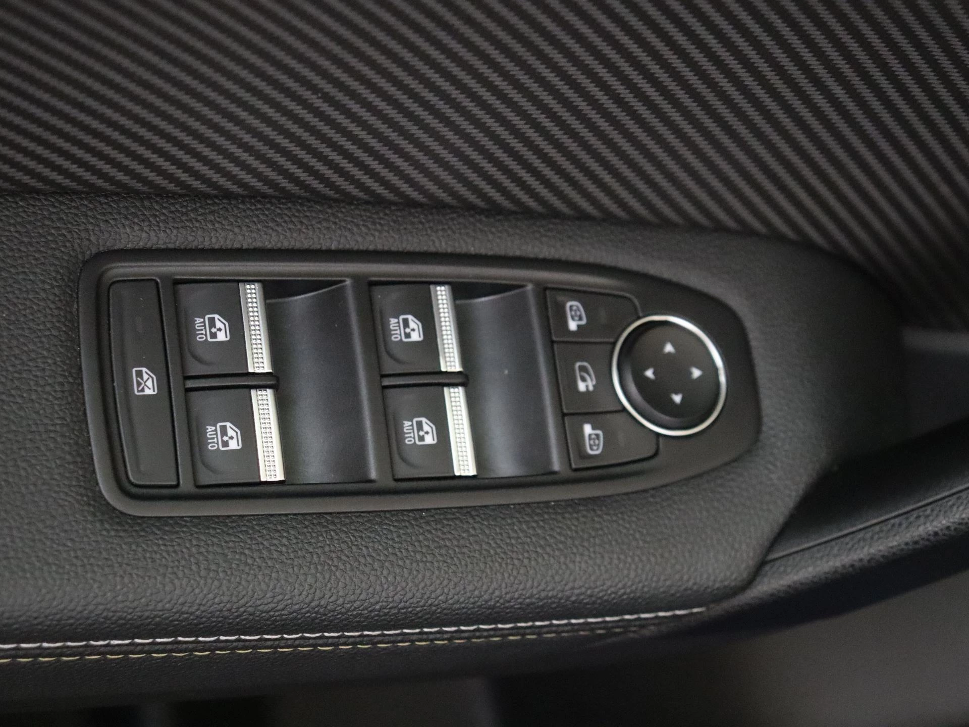 Renault-Captur-image-28