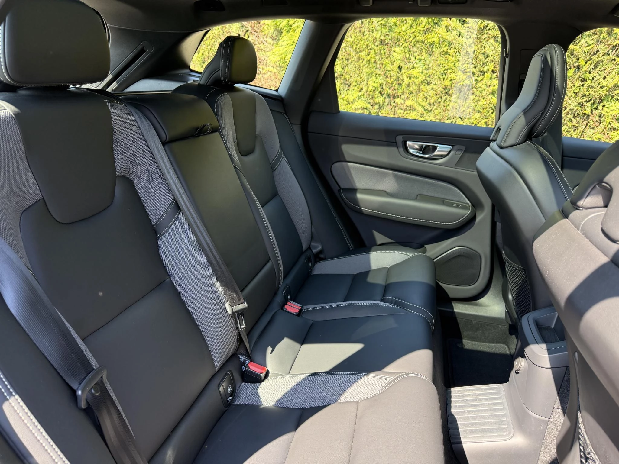 Volvo XC60 T6 Plug-in Hybrid AWD Plus Black Edition