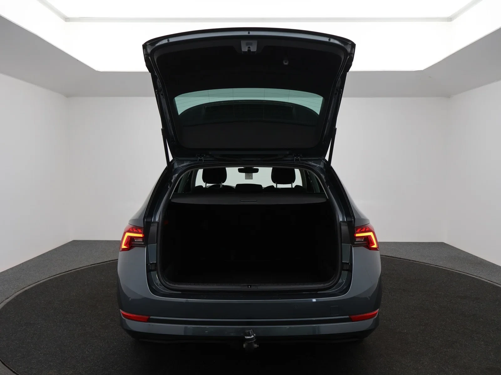 Škoda Octavia Combi Octavia Combi Clever 1.0TSI 110PK *TREKHAAK*VIRTUAL COCKPIT*CAMERA*NAVI*SFEERVERLICHTING*PDC*...*