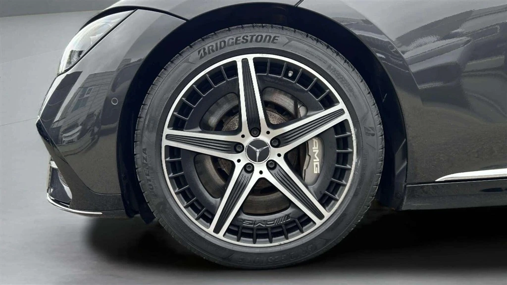 Mercedes-Benz-EQE-image-8