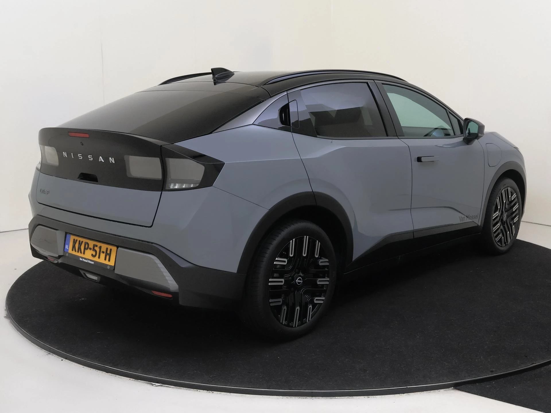Nissan-Leaf-image-3