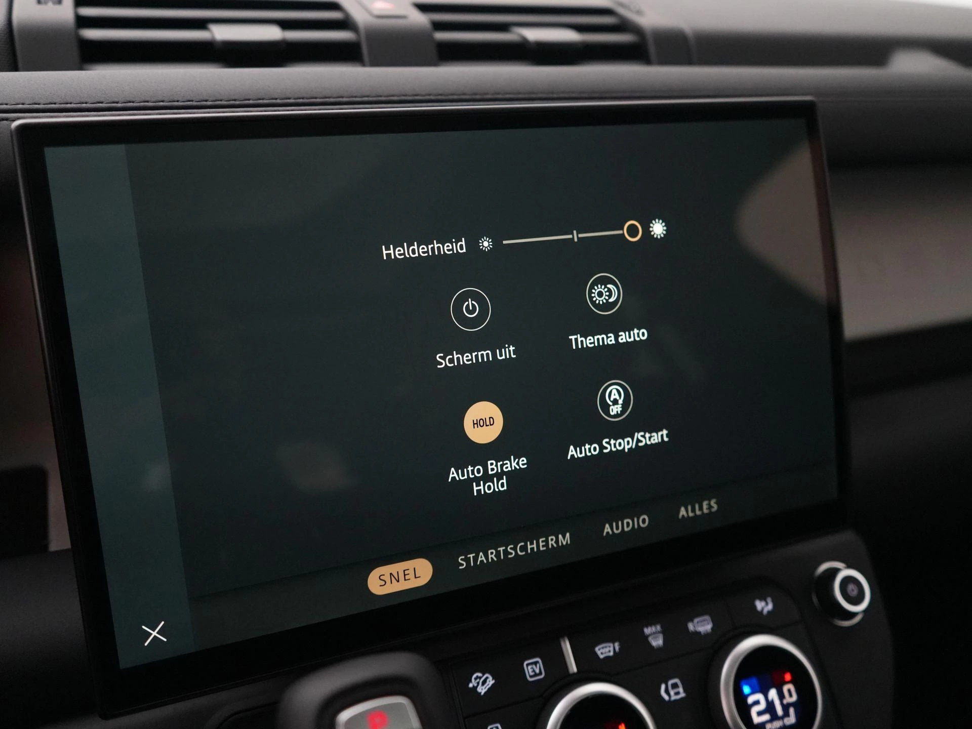 Land Rover-Defender-image-22