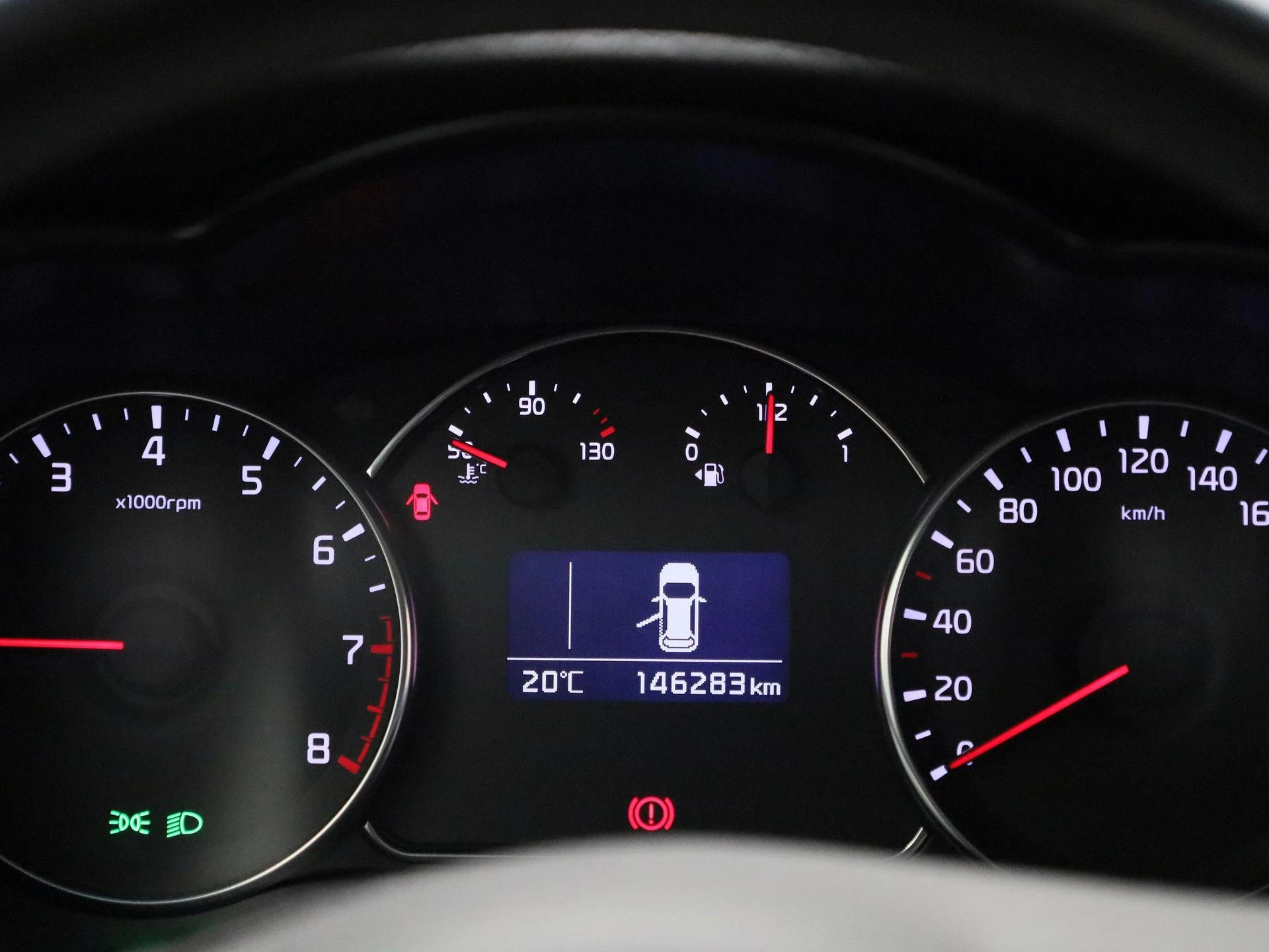 Kia-Carens-image-7