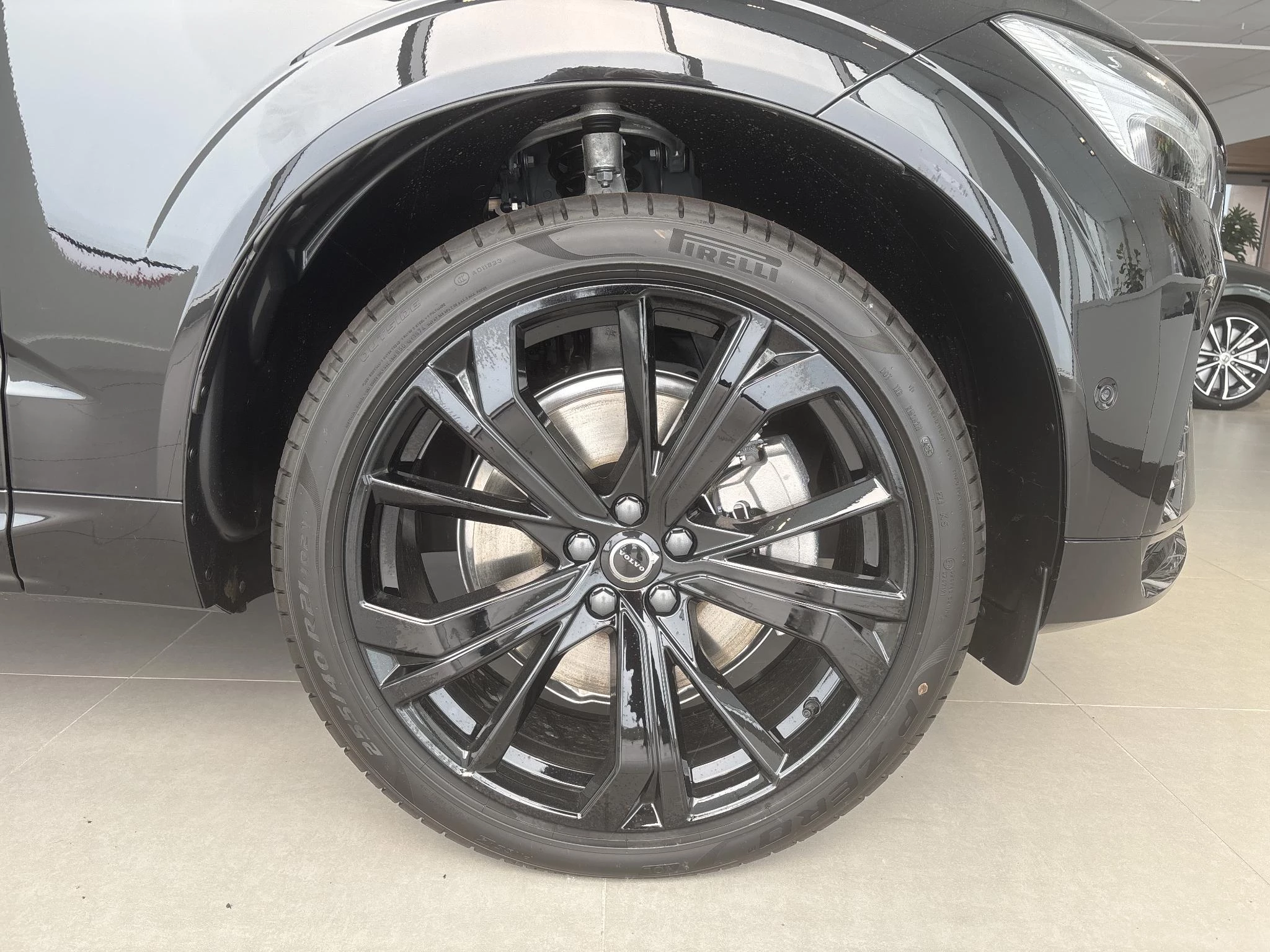 Volvo-XC60-image-1