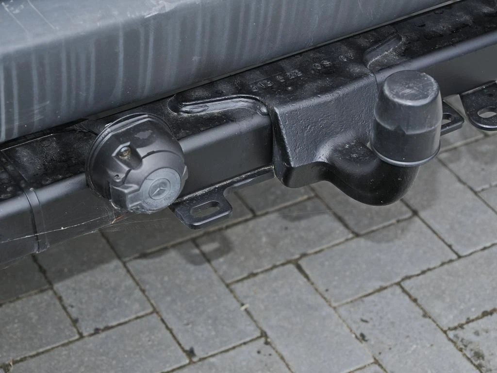 Mercedes-Benz-Sprinter 317-image-13