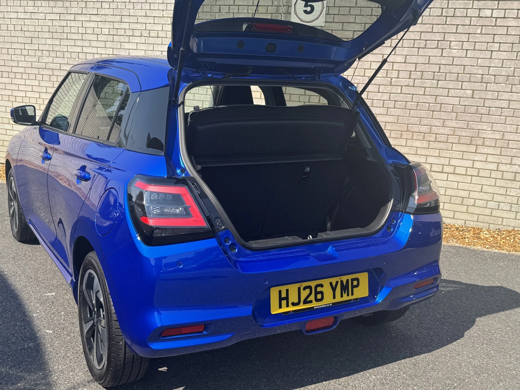 Suzuki-Swift-image-14
