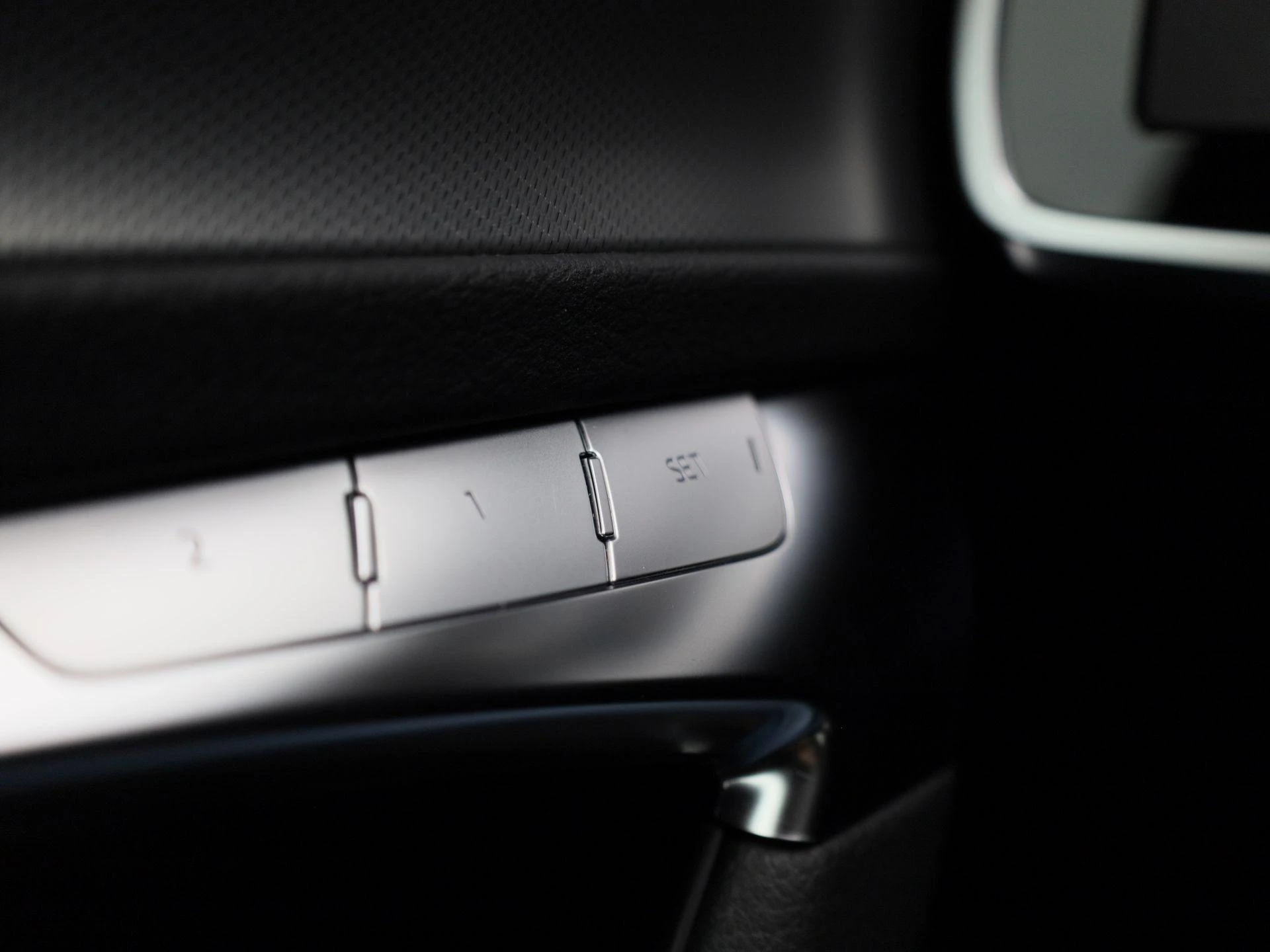 Audi-A6-image-33
