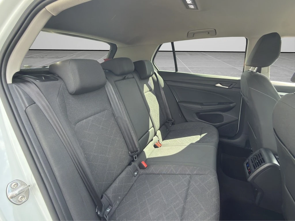 Volkswagen Golf 1.5 TSI Life *NAVI*LED*LENKRADHEIZUNG*SITZHEIZUNG*