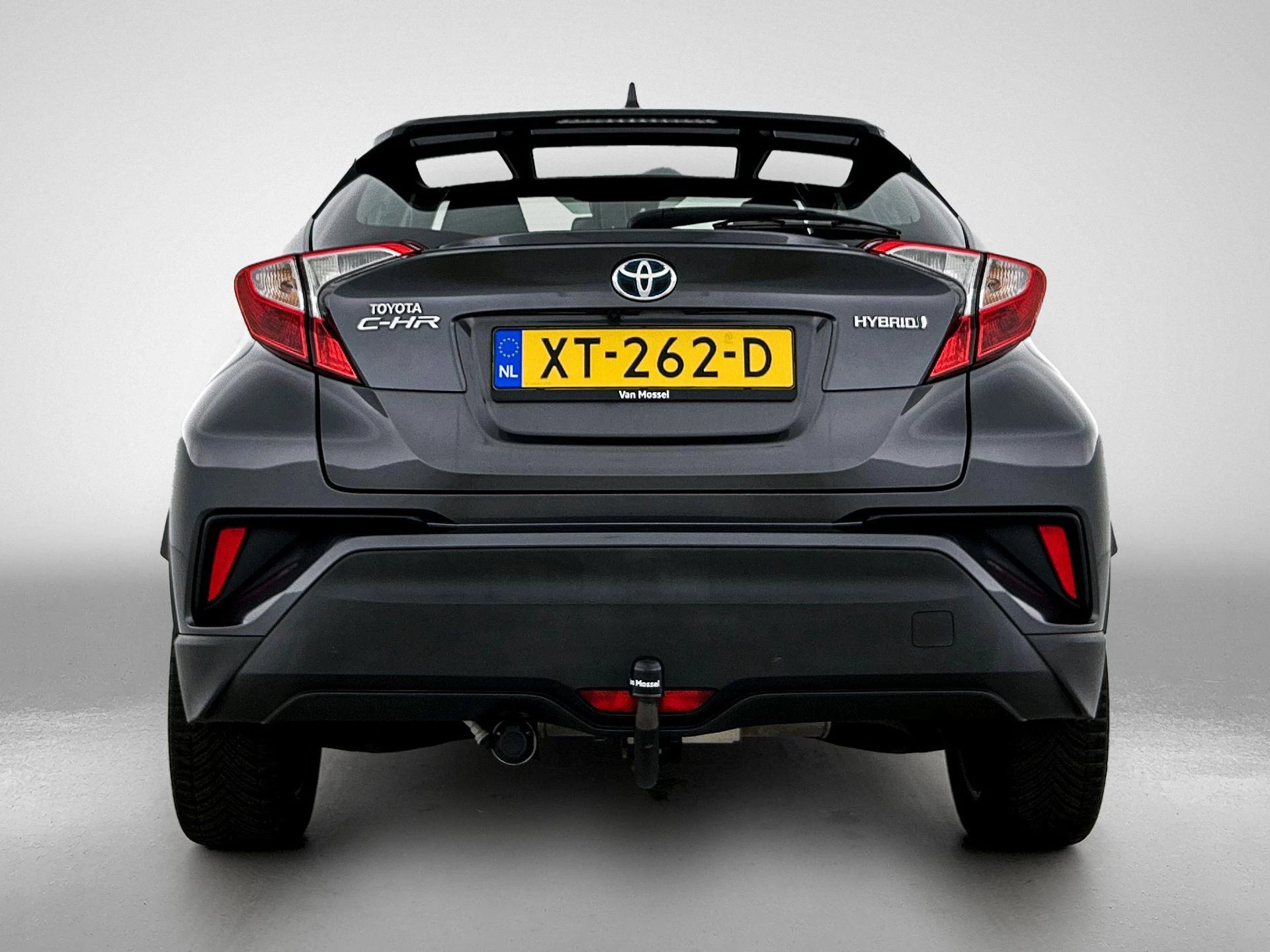 Toyota-C-HR-image-2