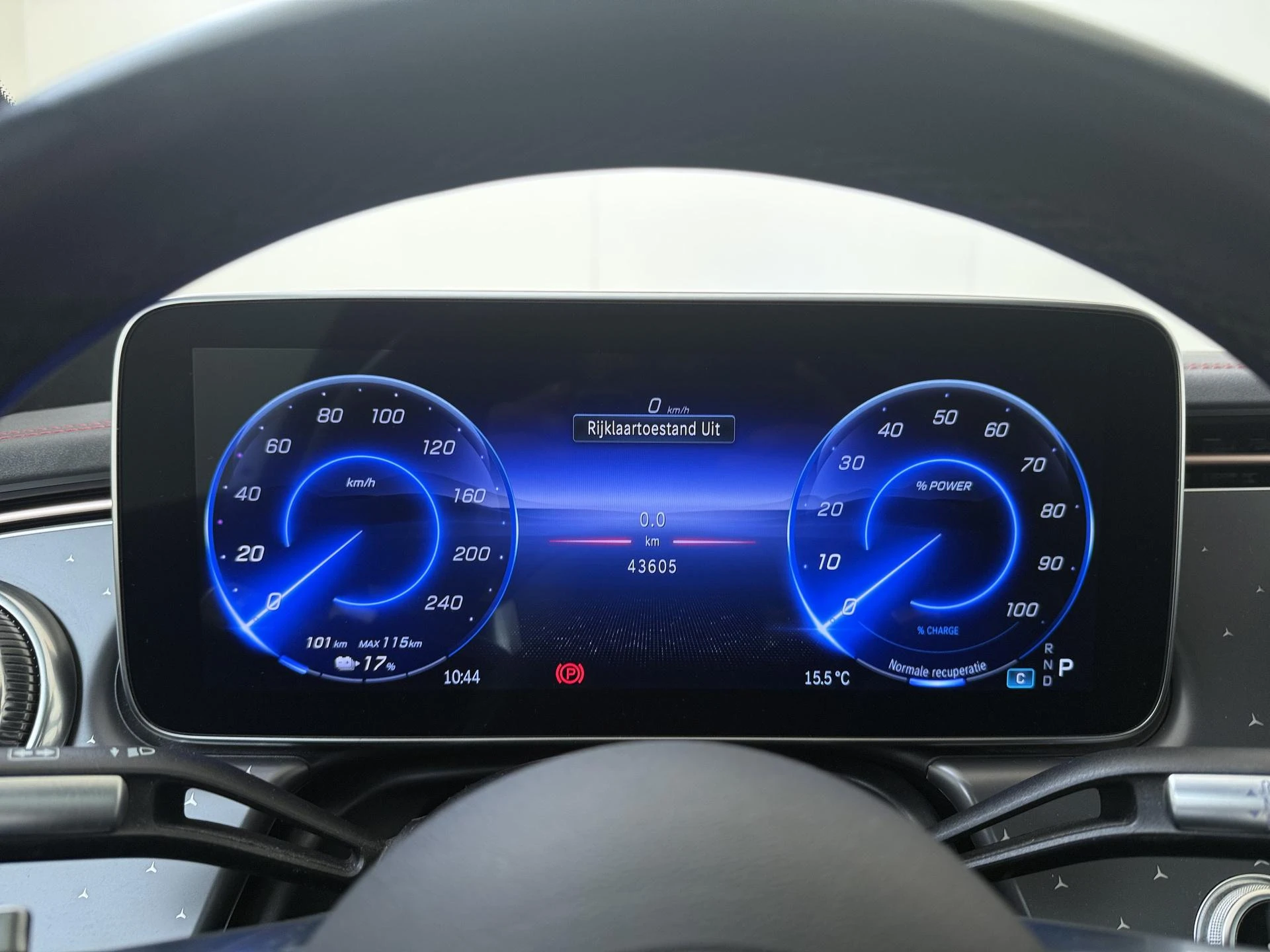 Mercedes-Benz-EQS-image-10