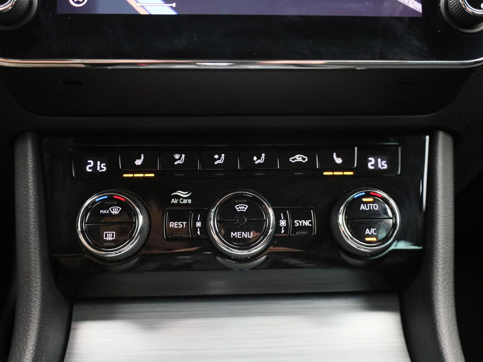 Škoda Superb 1.5 TSI ACT 110kW DSG7 Ambition