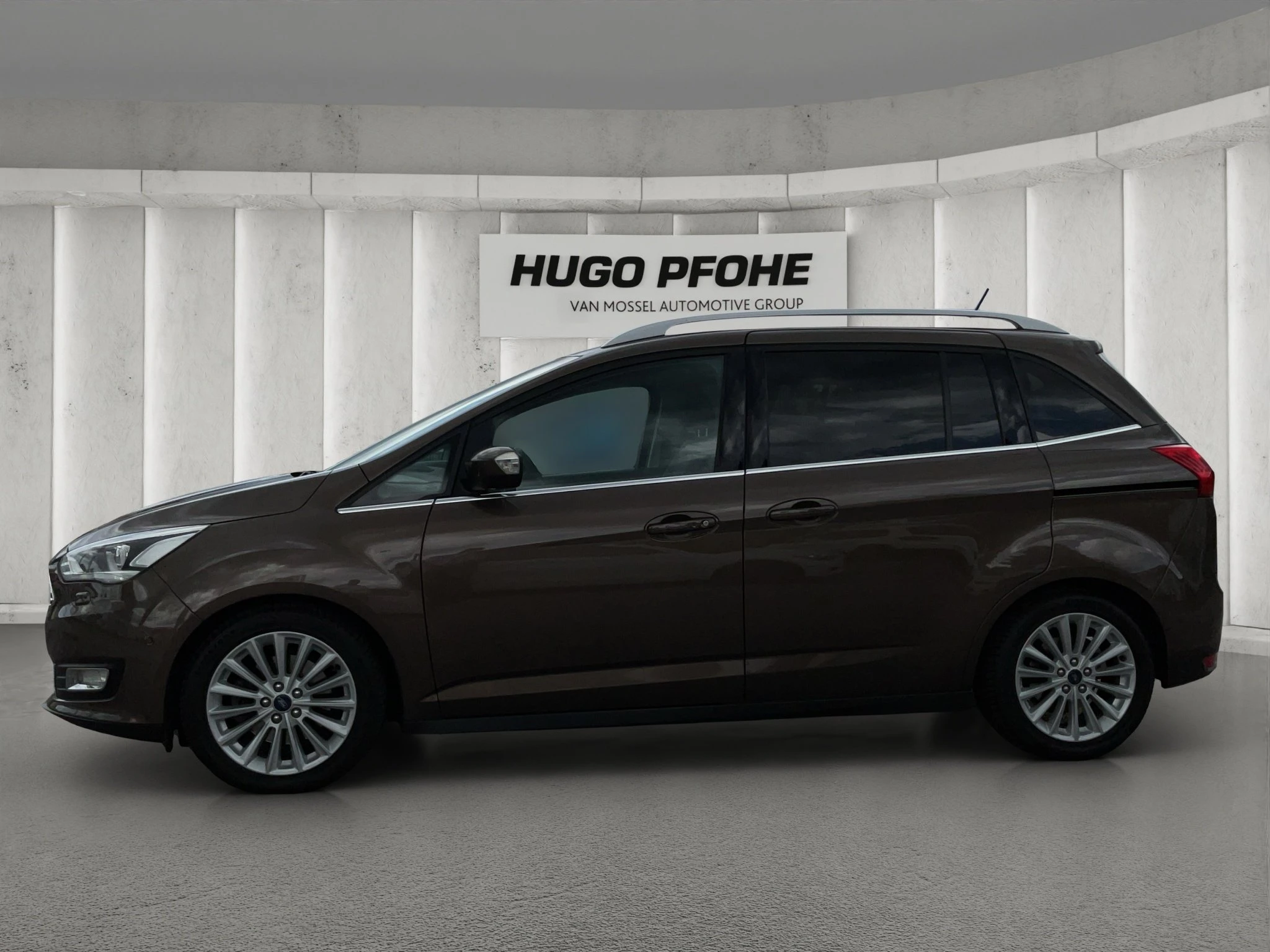 Ford-Grand C-Max-image-1