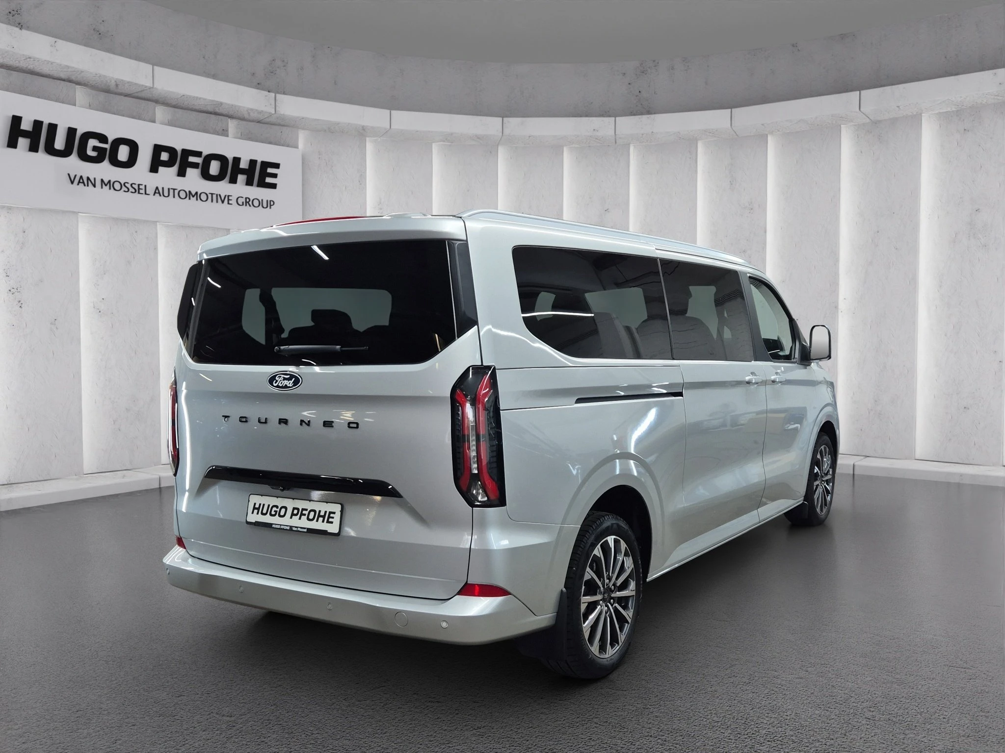 Ford-Tourneo Custom-image-4