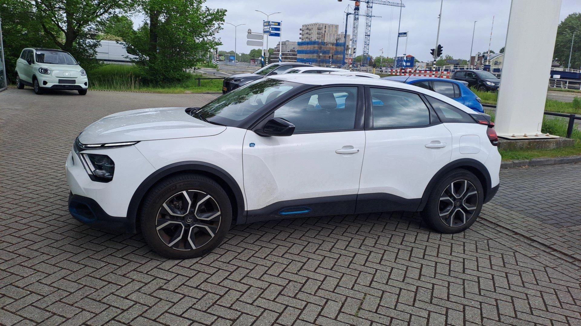 Citroën-ë-C4-image-1