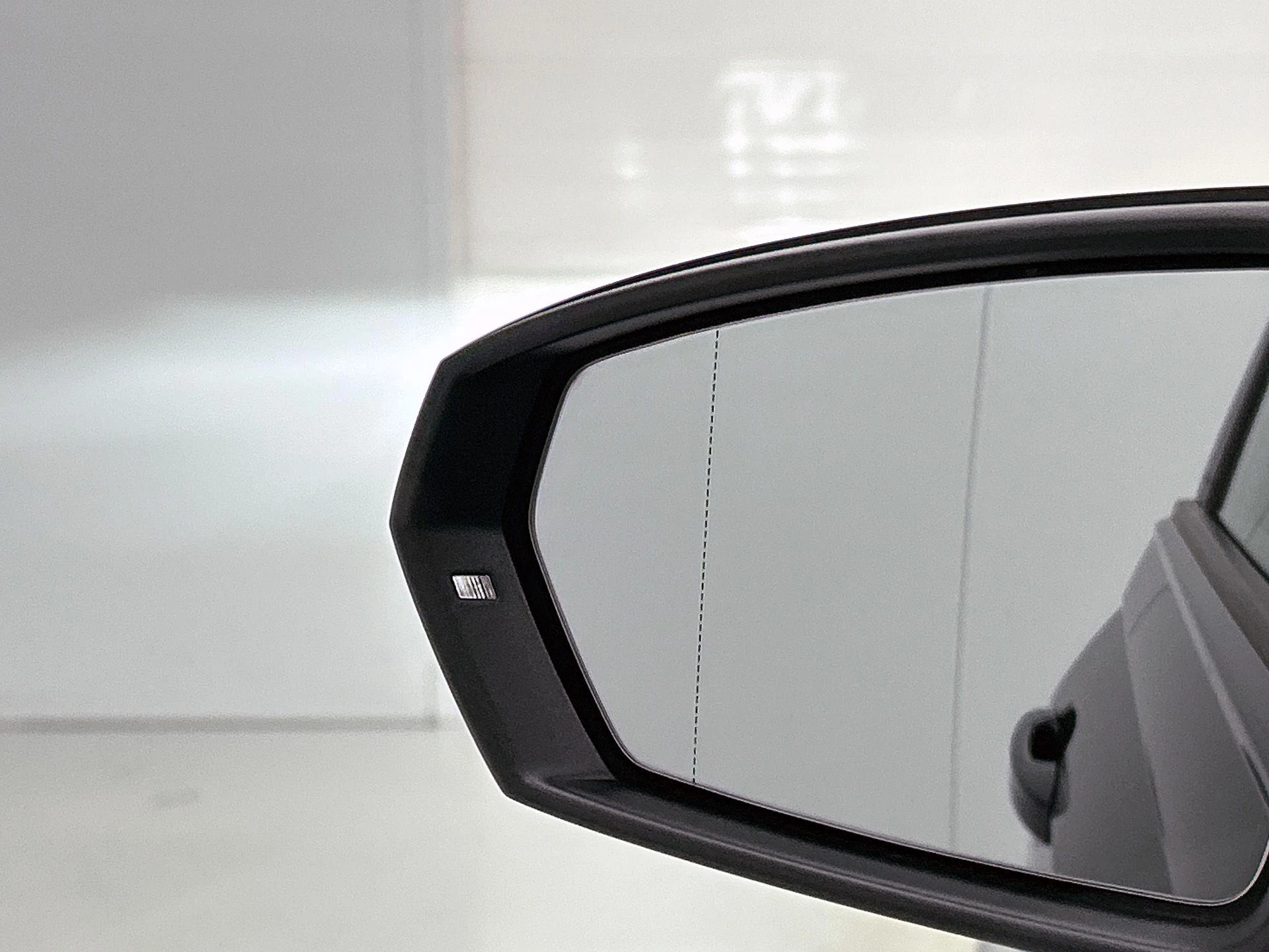 Volkswagen-Polo-image-22