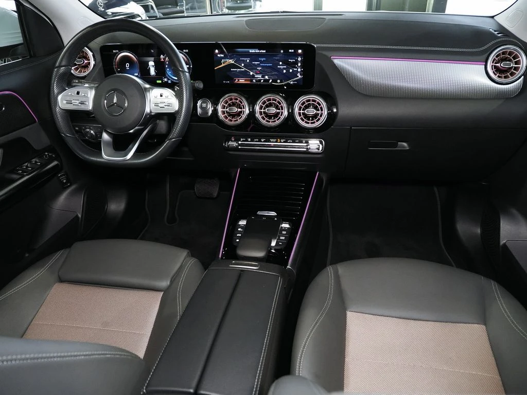 Mercedes-Benz-EQA 250+-image-12