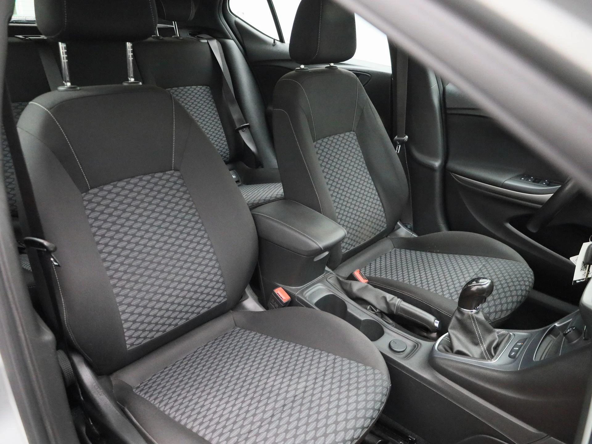 Opel-Astra-image-30