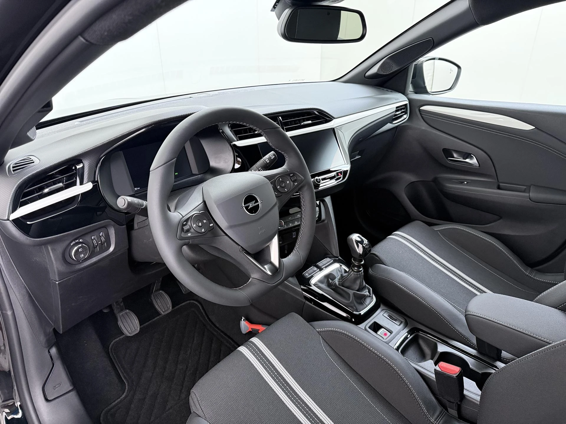 Opel-Corsa-image-12