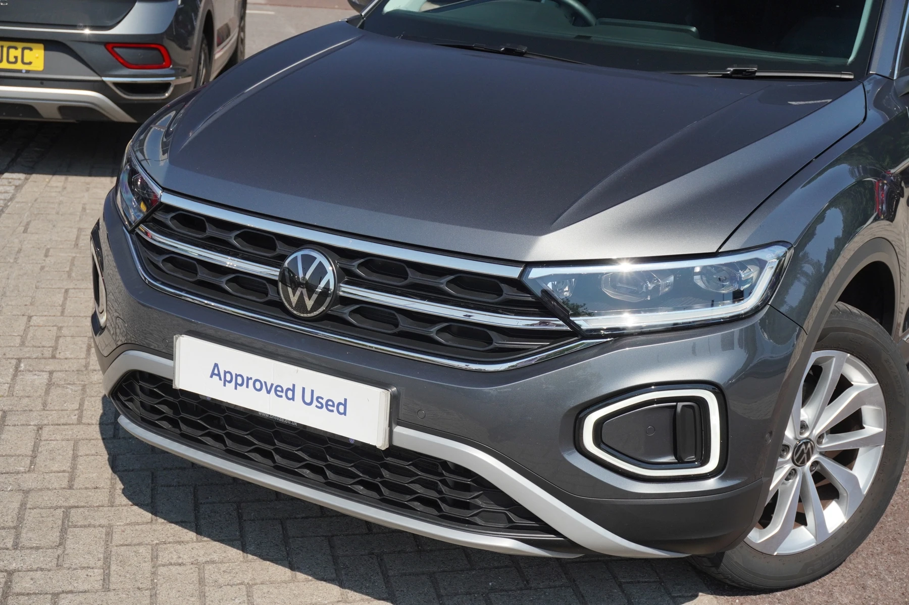 Volkswagen-T-Roc-image-38