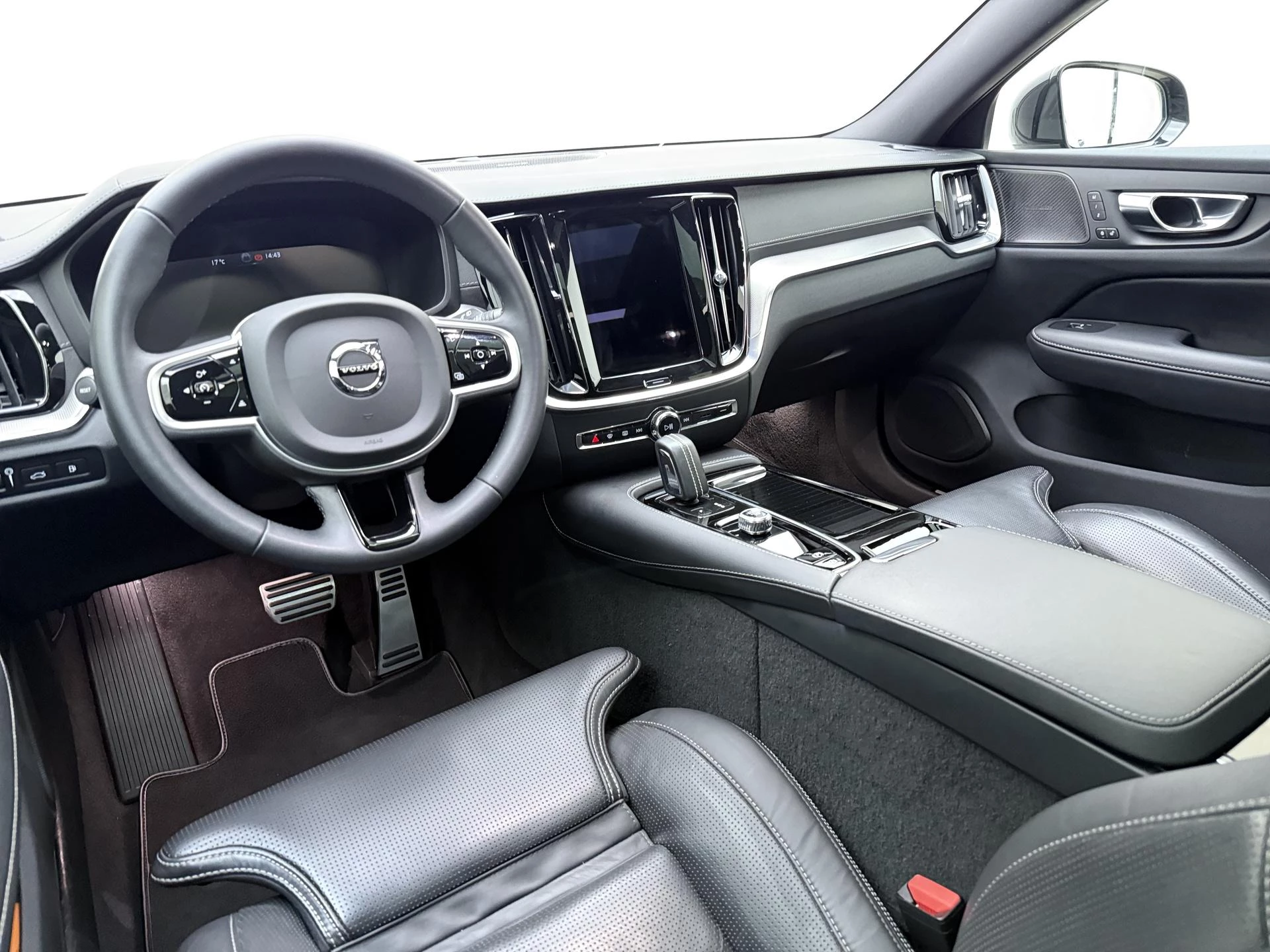 Volvo V60 2.0 T6 Plug-in hybrid AWD Essential Bright