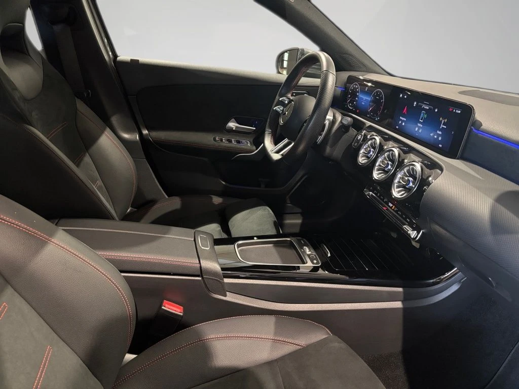 Mercedes-Benz-A-Klasse 200-image-15