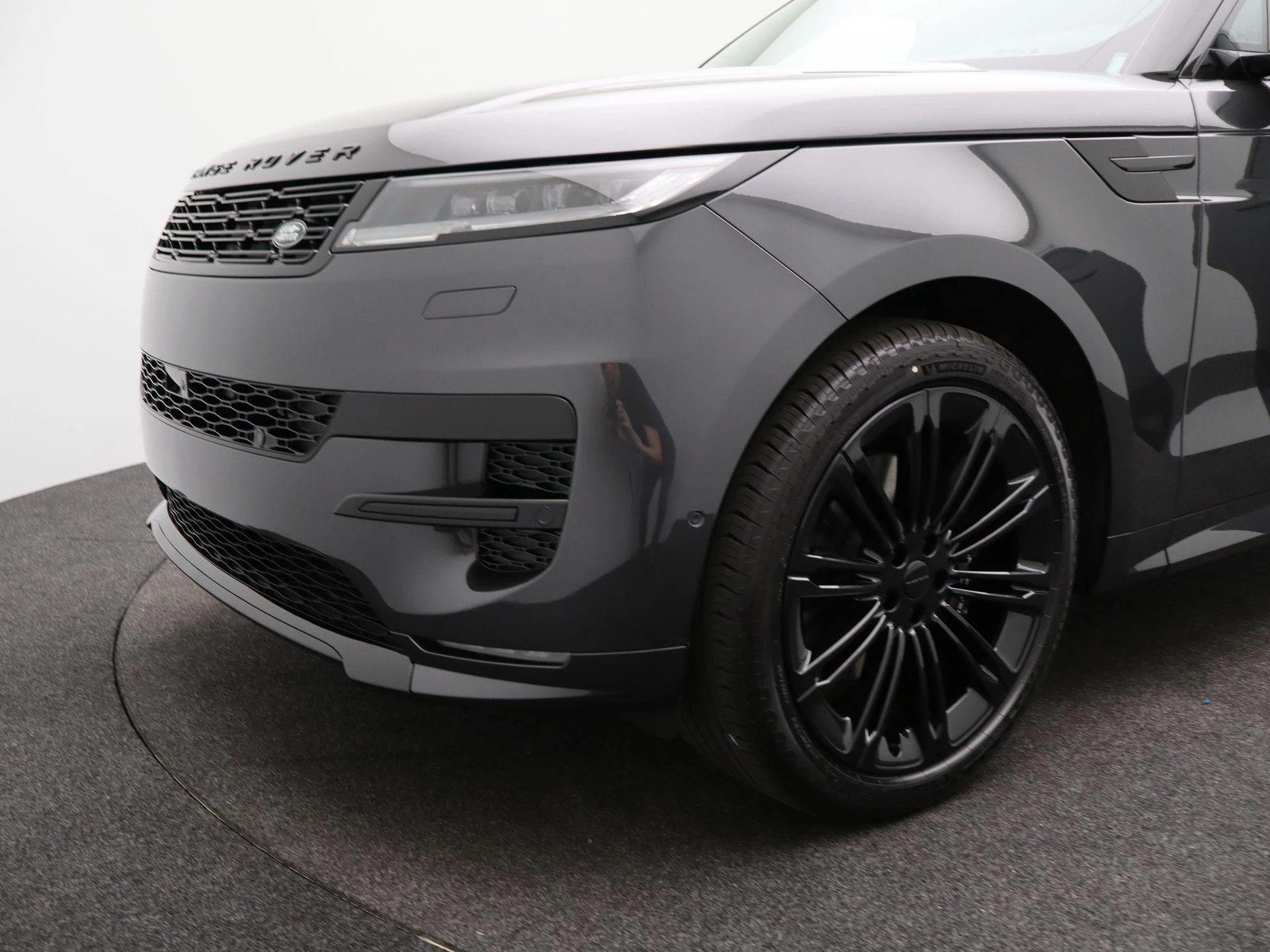 Land Rover-Range Rover Sport-image-44