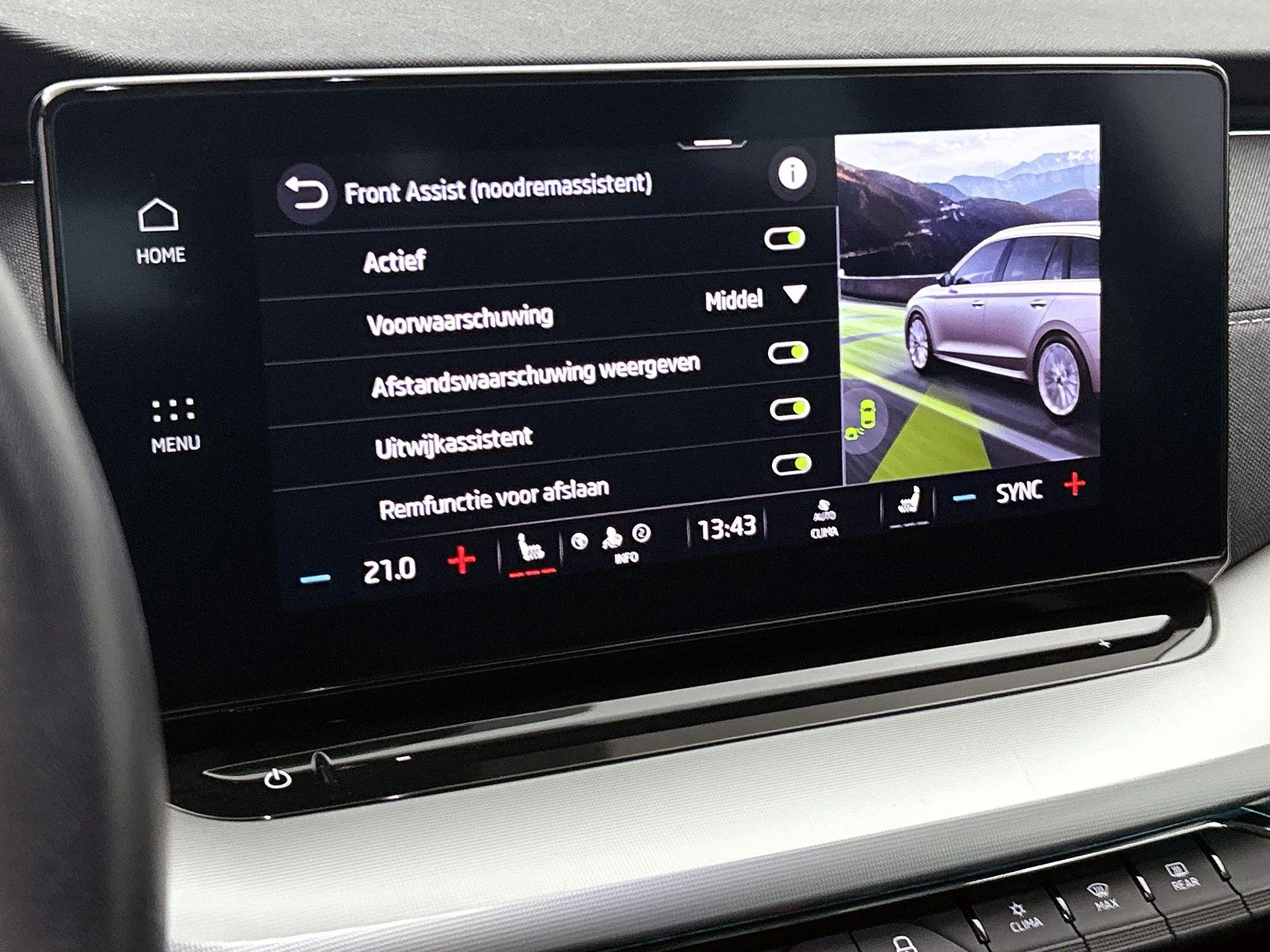 Škoda-Octavia-image-12