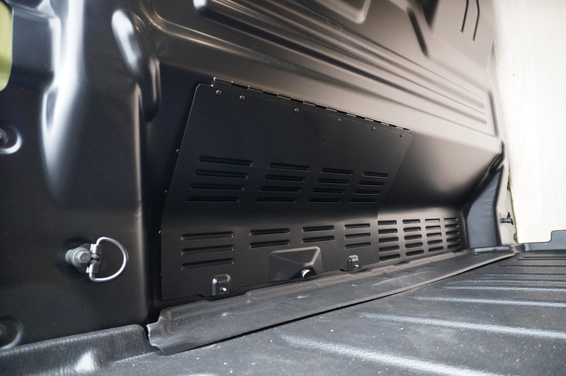Volkswagen-Transporter-image-28