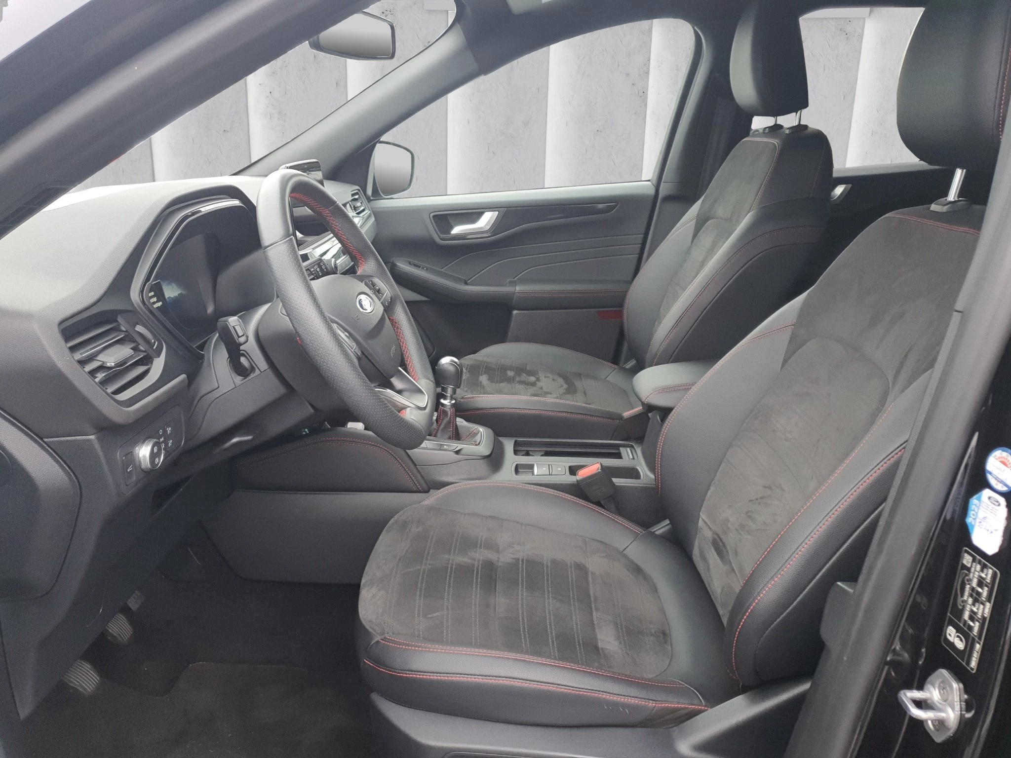 Ford Kuga ST-Line X 1.5 EB LED | Standh | RFK | SHZ | PDC | LMF | Navi | BT