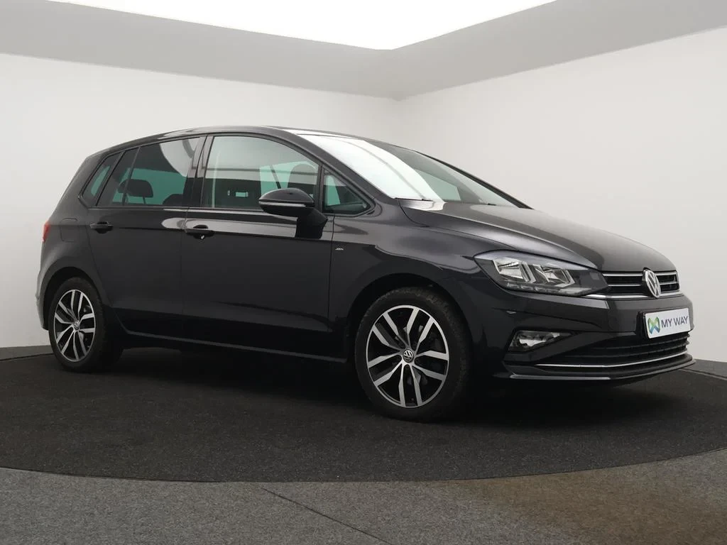 Volkswagen-Golf Sportsvan-image-3
