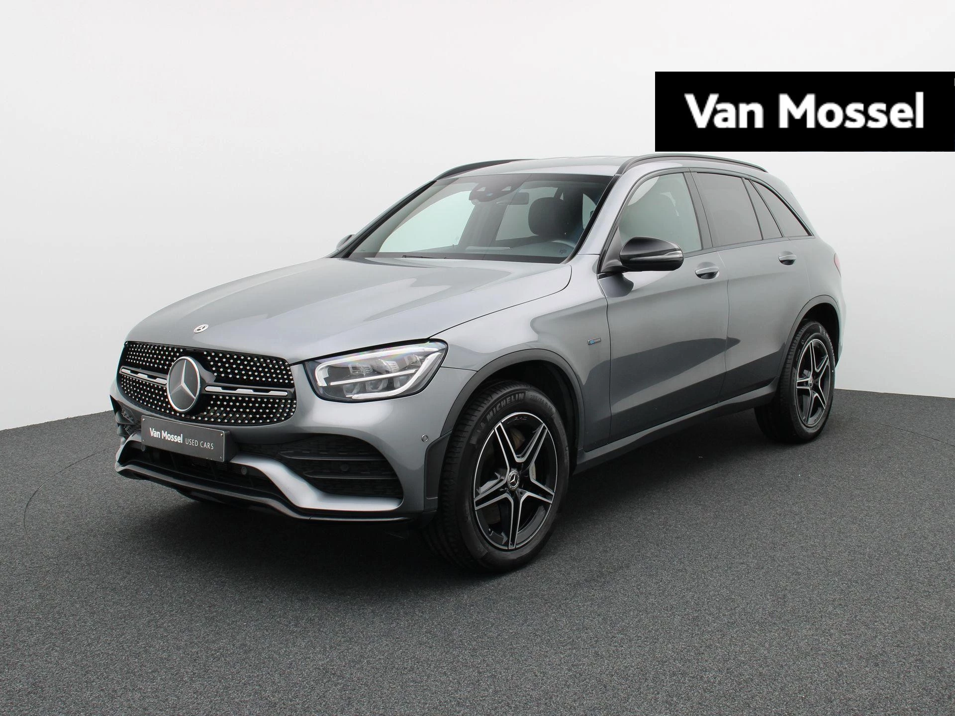 Mercedes-Benz-GLC-image-0