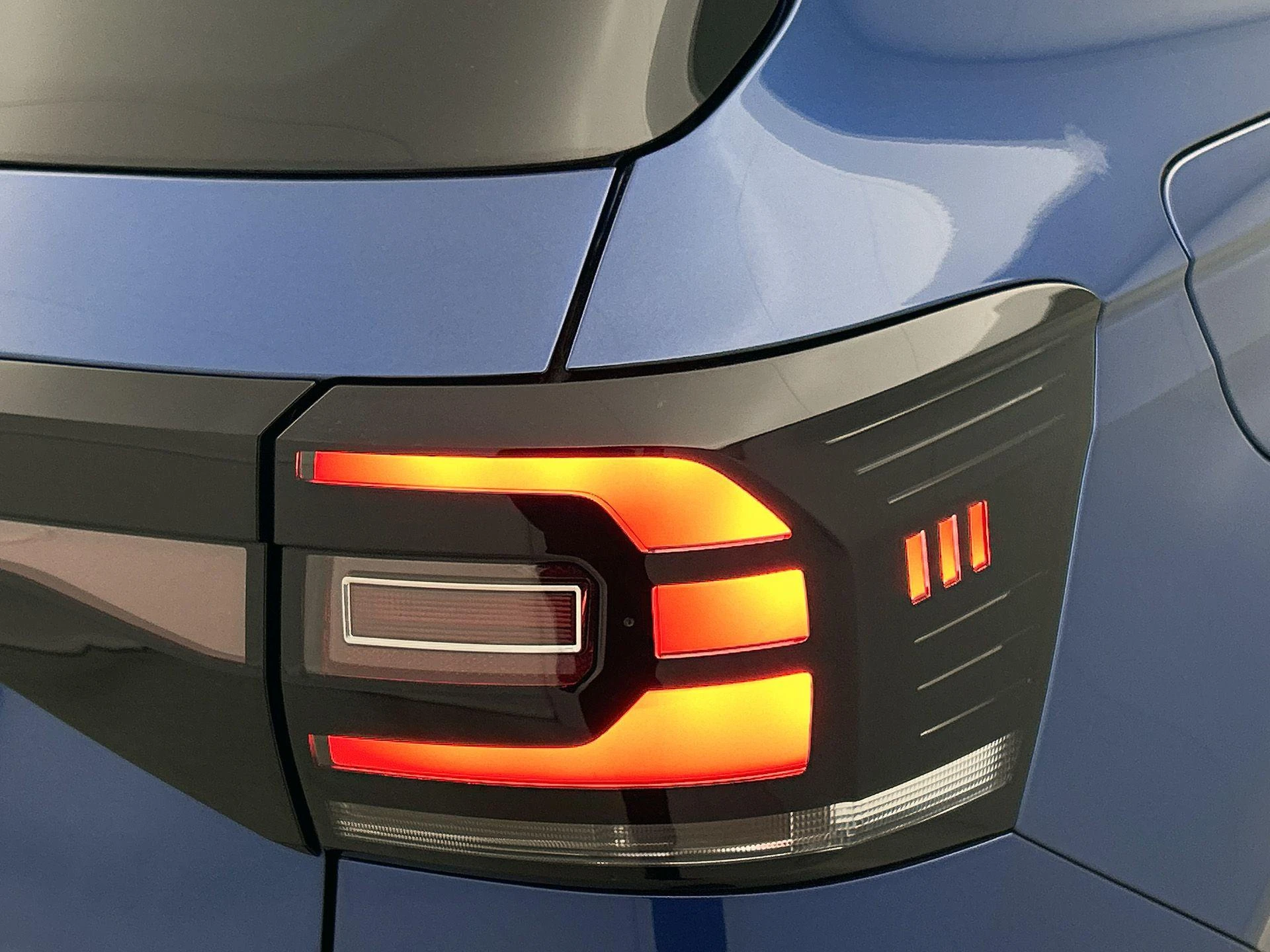 Volkswagen-T-Cross-image-14