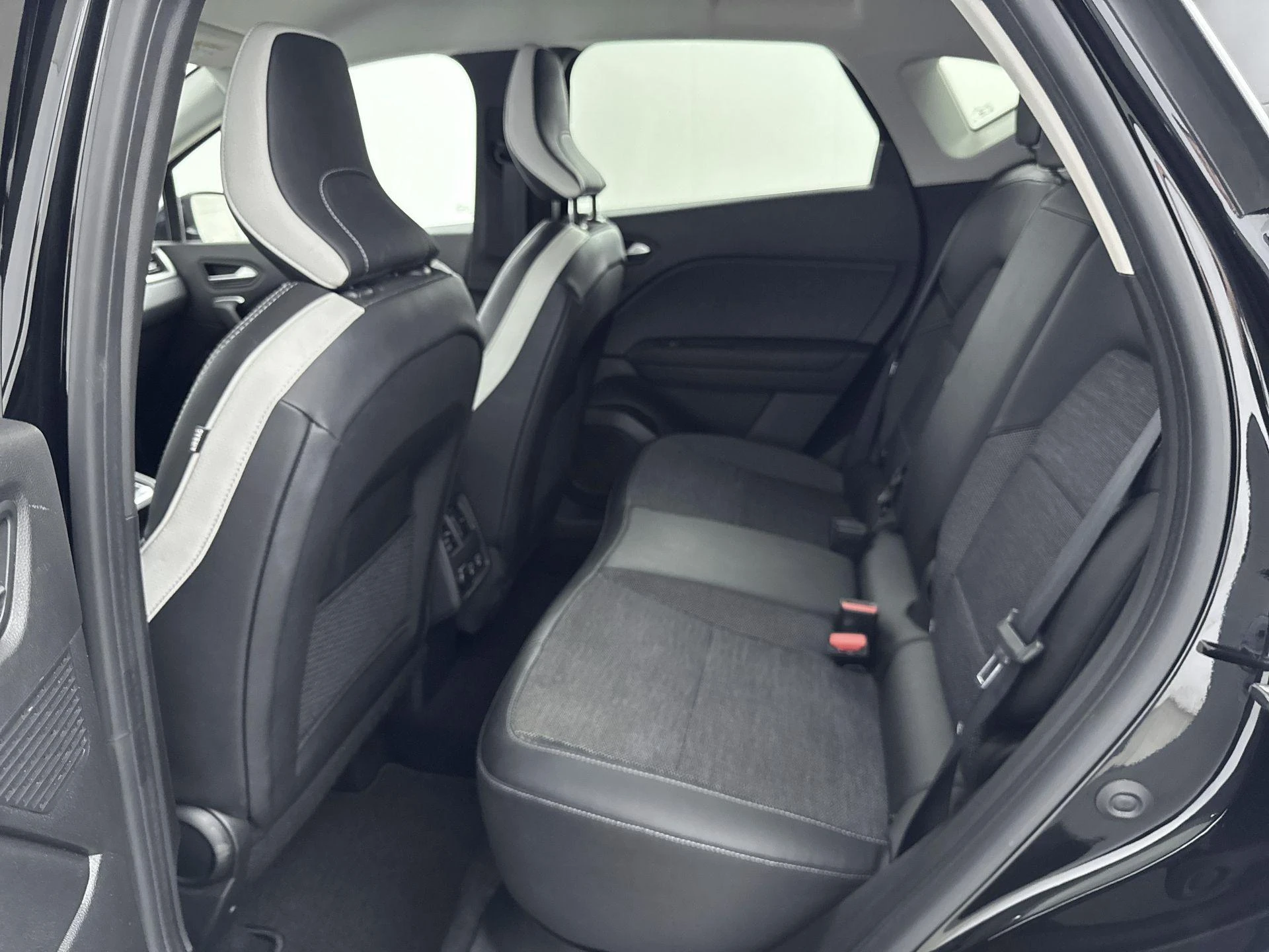 Renault-Captur-image-23