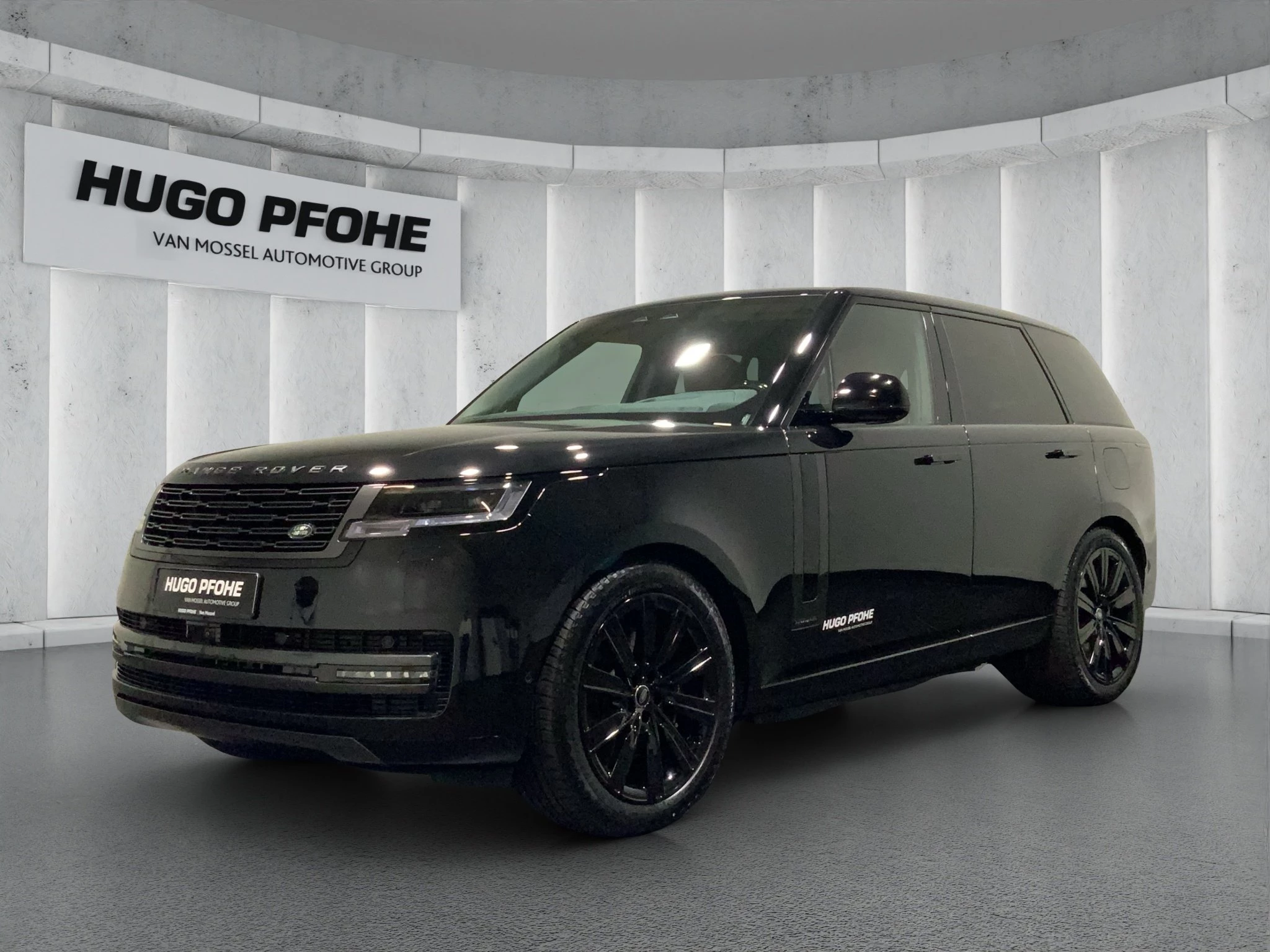Land Rover-Range Rover-image-0