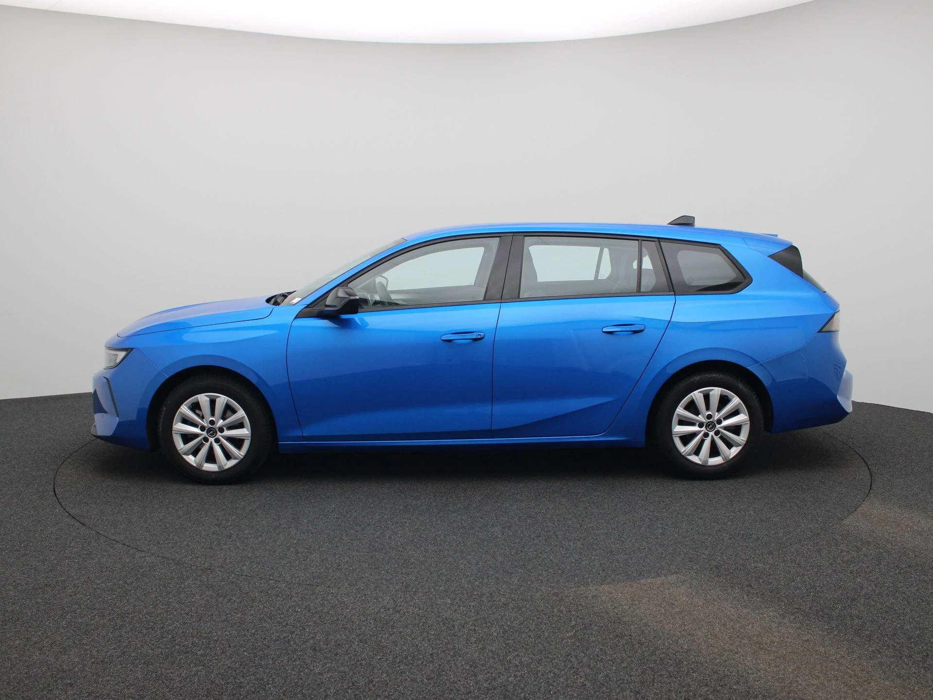 Opel-Astra-image-3