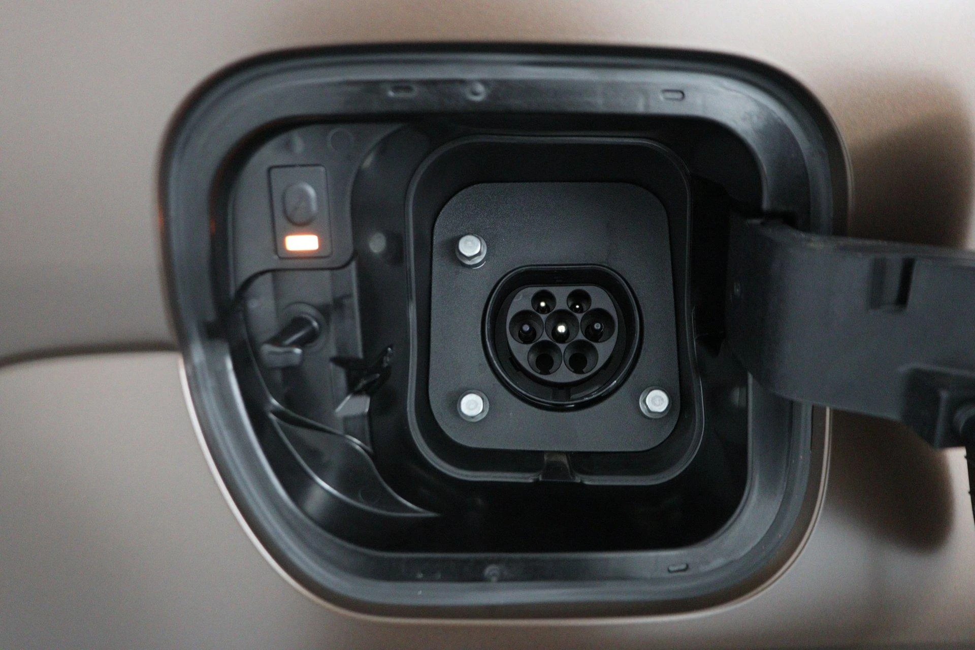 Hyundai-Santa Fe-image-44