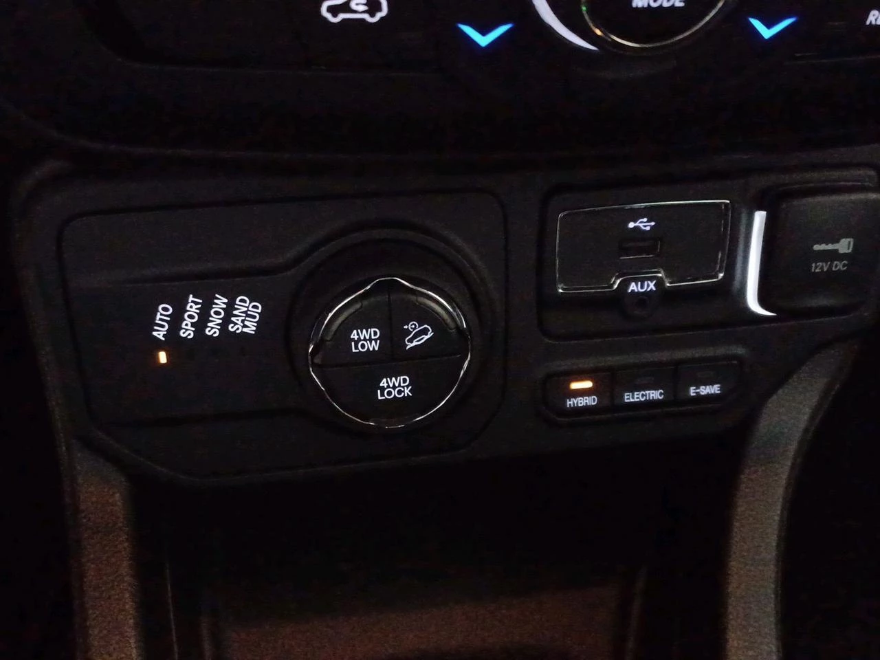 Jeep-Renegade-image-25