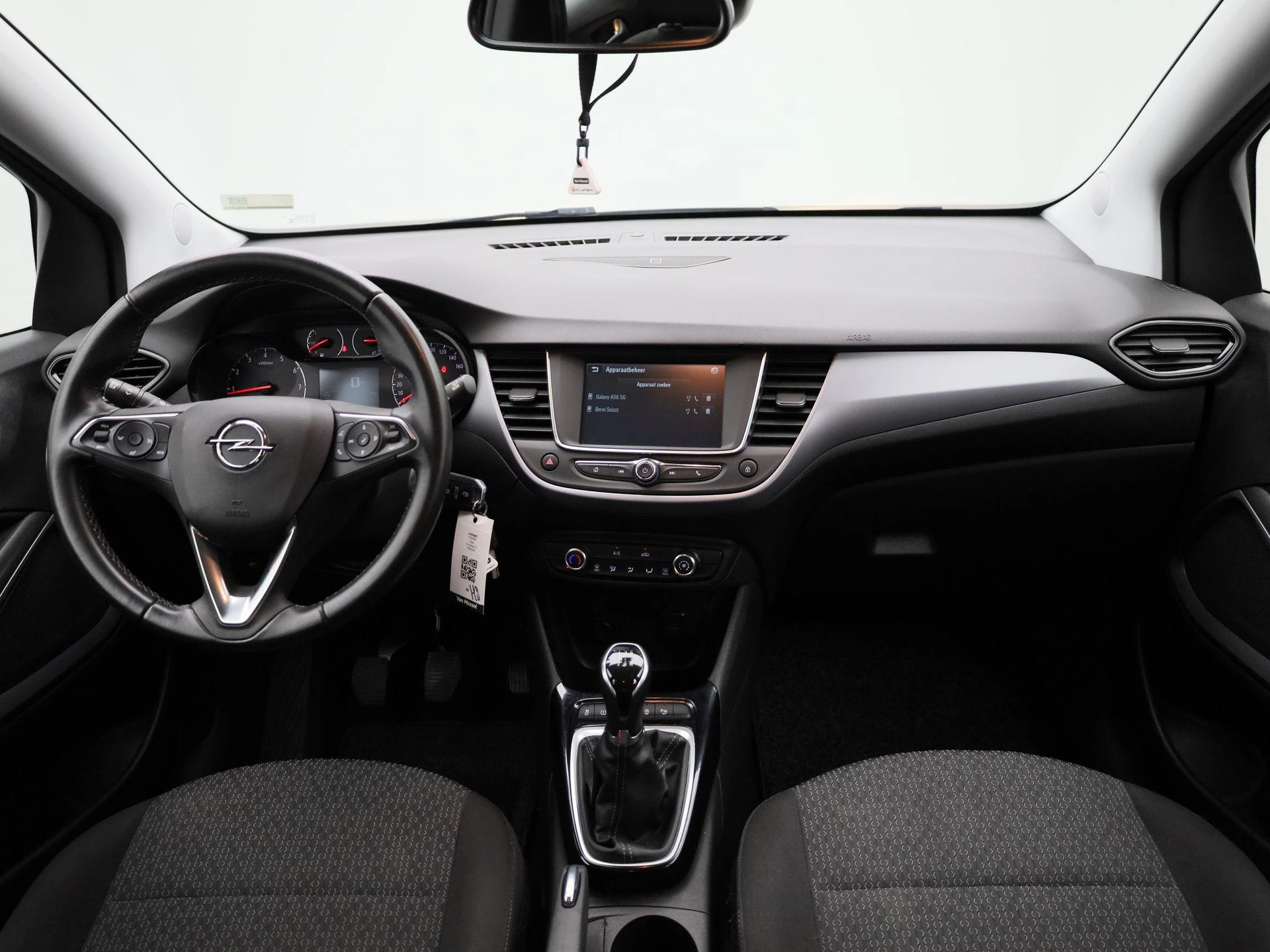 Opel-Crossland X-image-34
