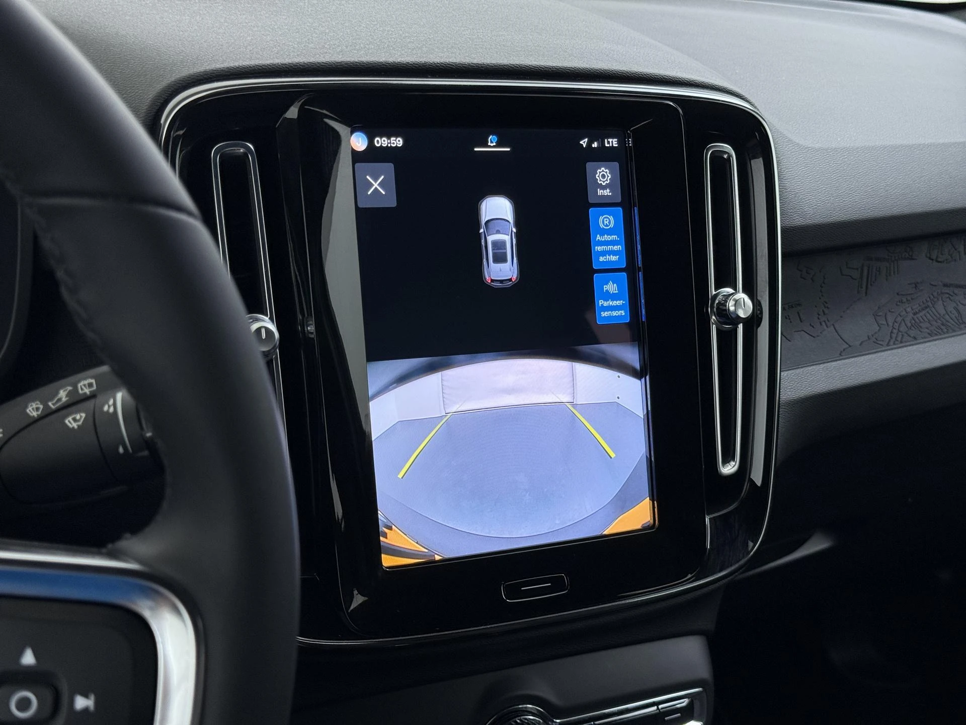 Volvo-XC40-image-30