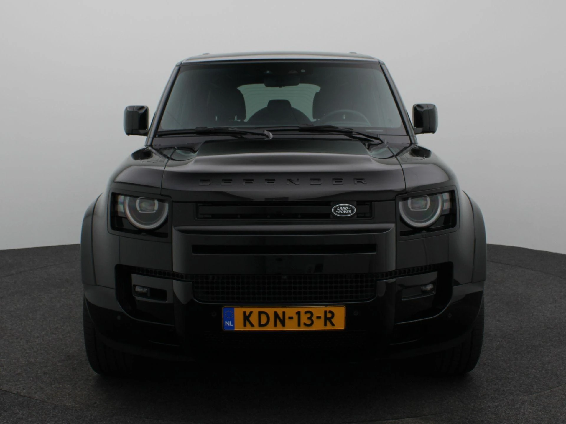 Land Rover Defender 110 2.0 P300e 110 X-Dynamic HSE
