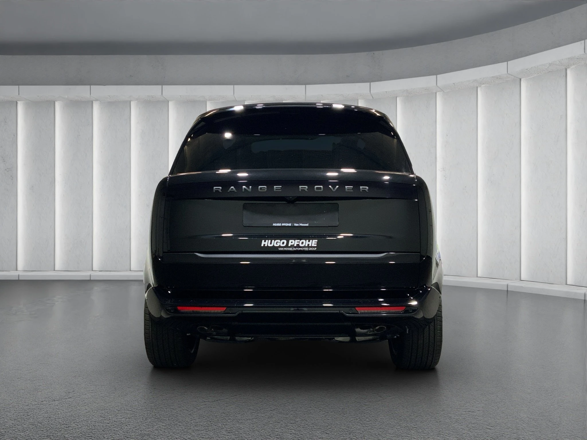 Land Rover-Range Rover-image-2