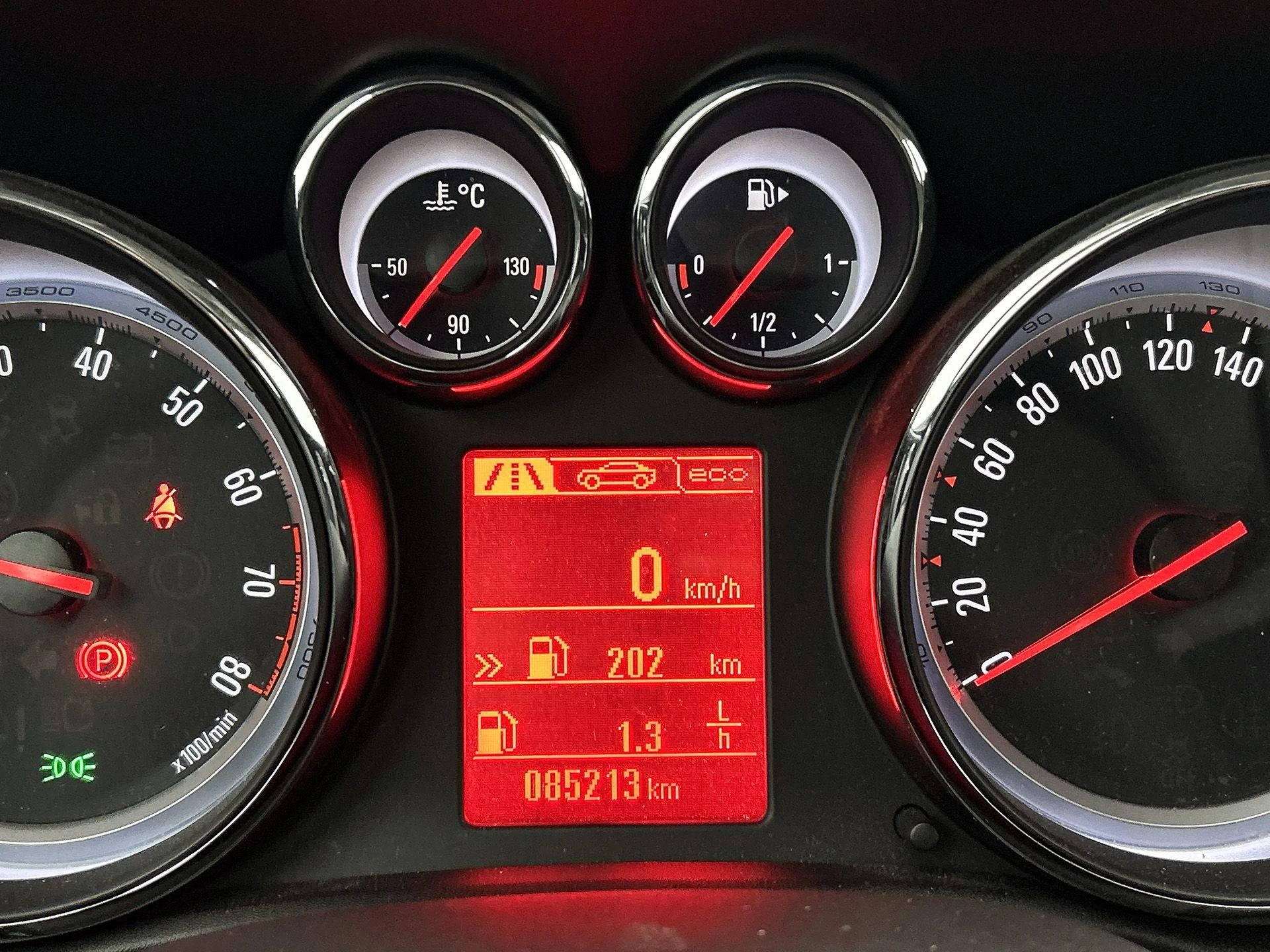 Opel-Astra-image-11
