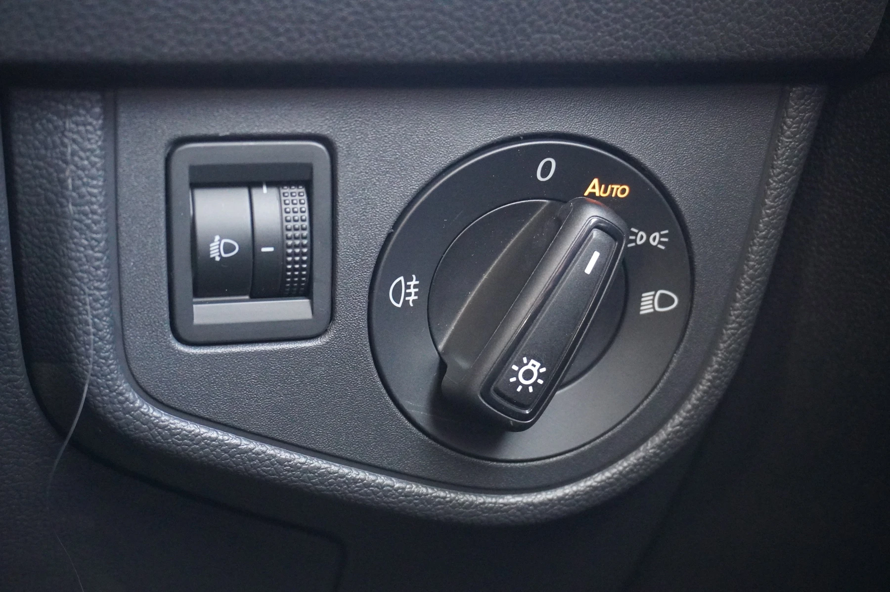 Volkswagen-Polo-image-29