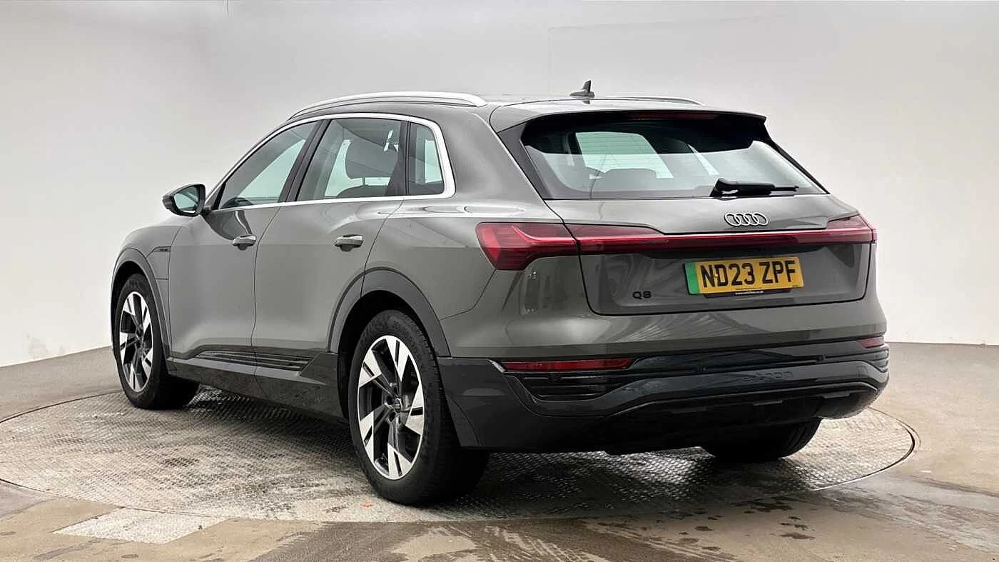 Audi-Q8 e-tron-image-2