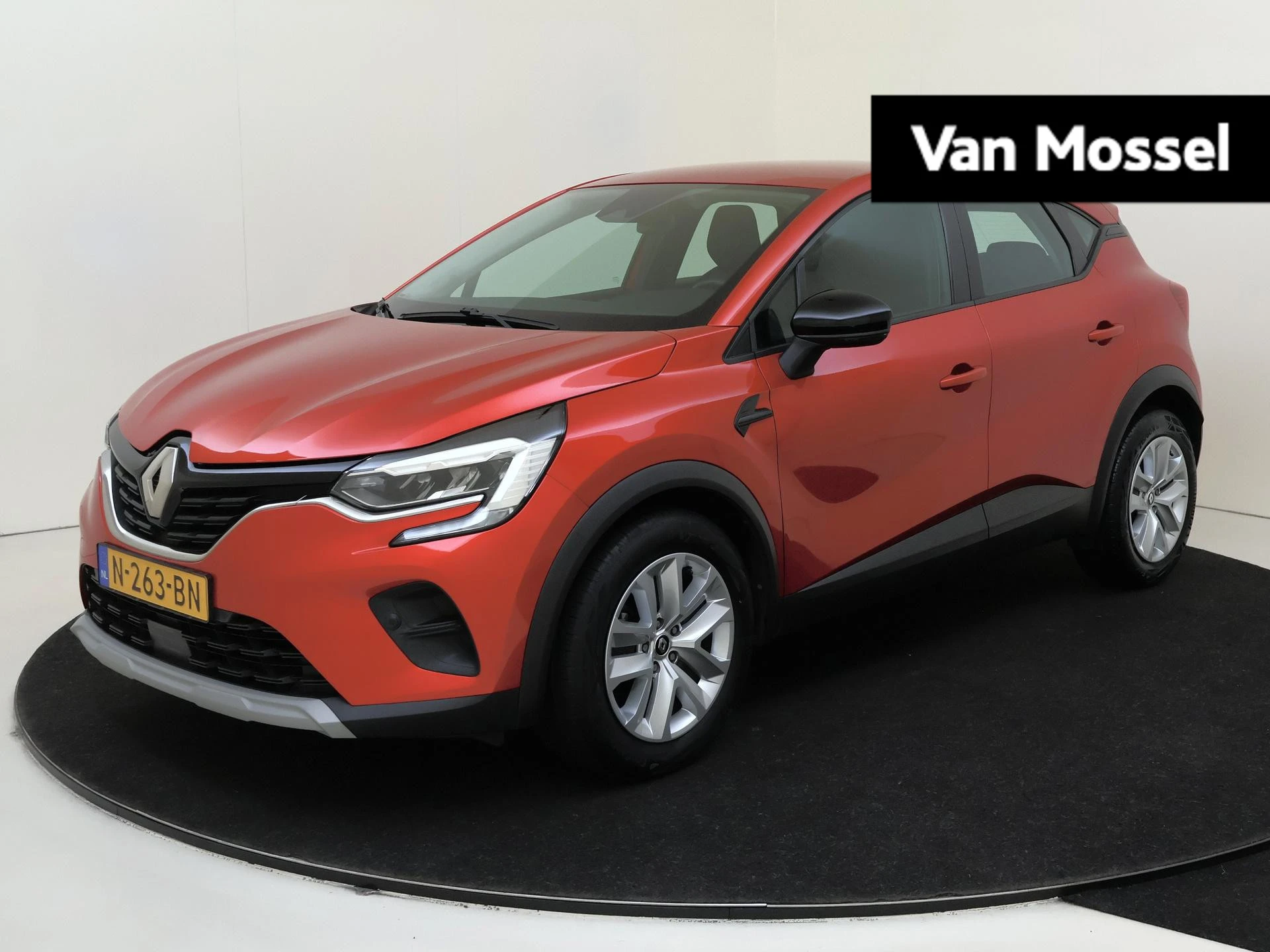 Renault-Captur-image-0