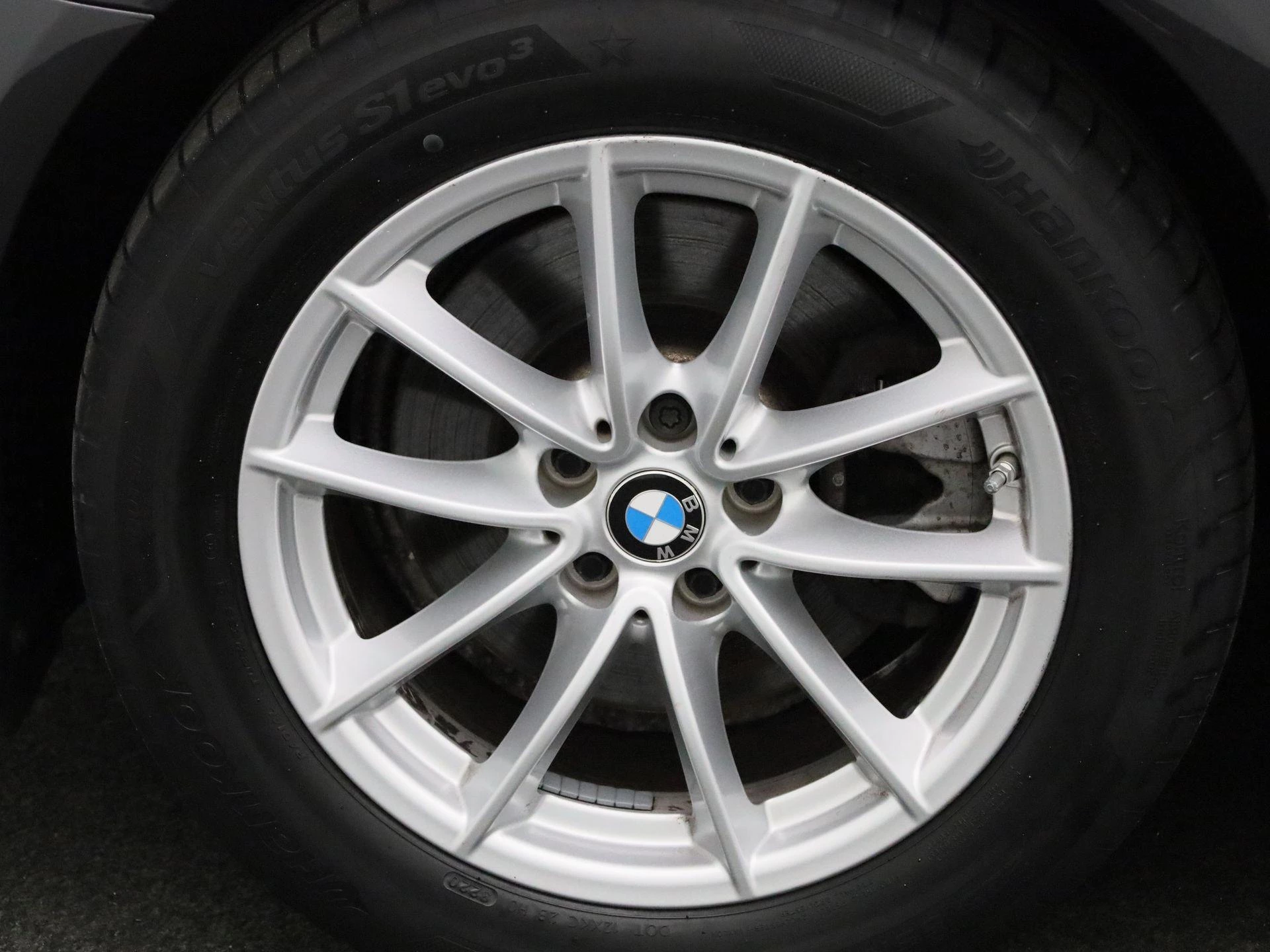 BMW-5 Serie-image-13