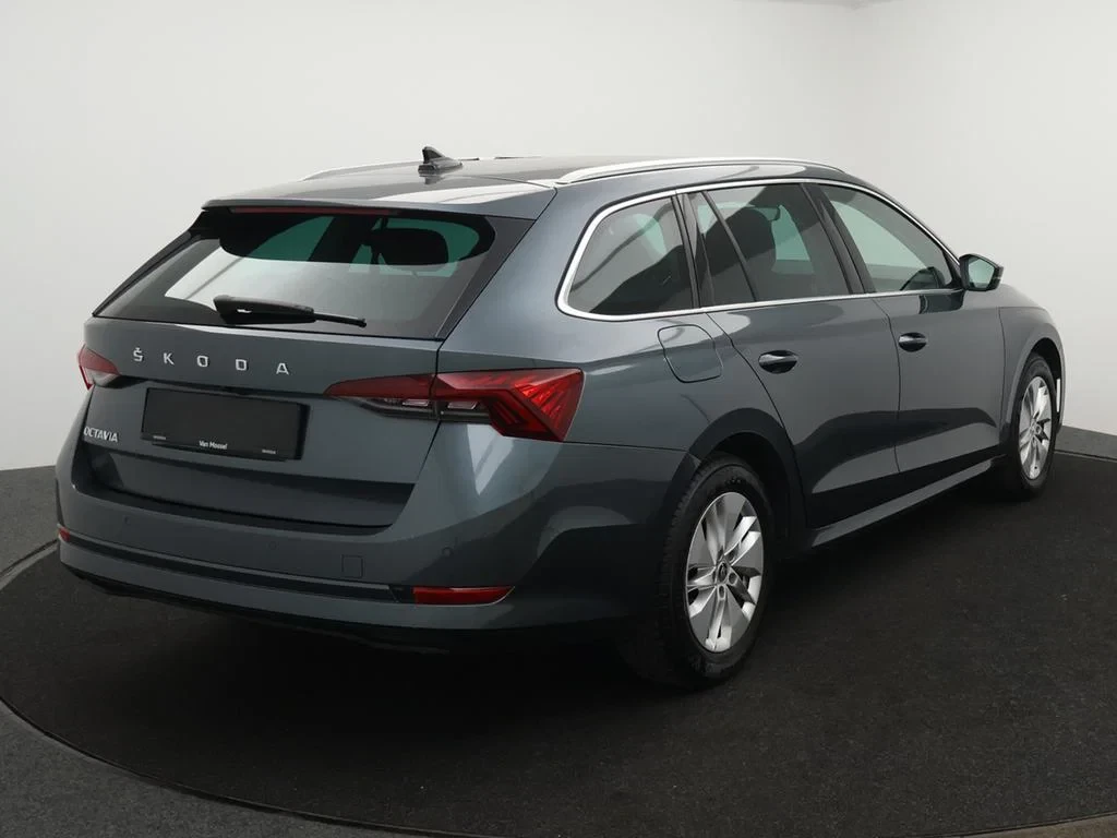 Škoda-Octavia-image-1